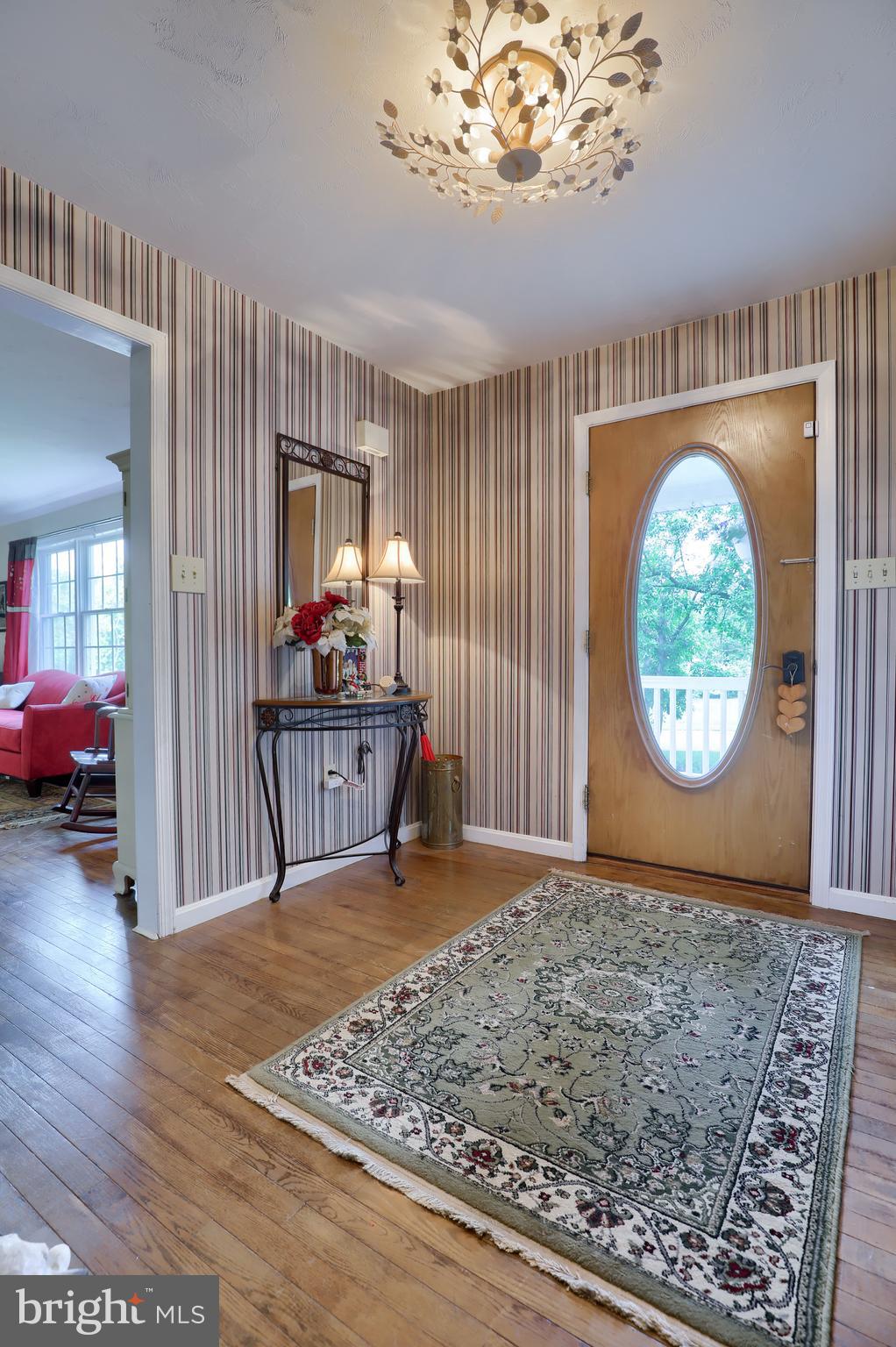 SUNSET LANE - Residential