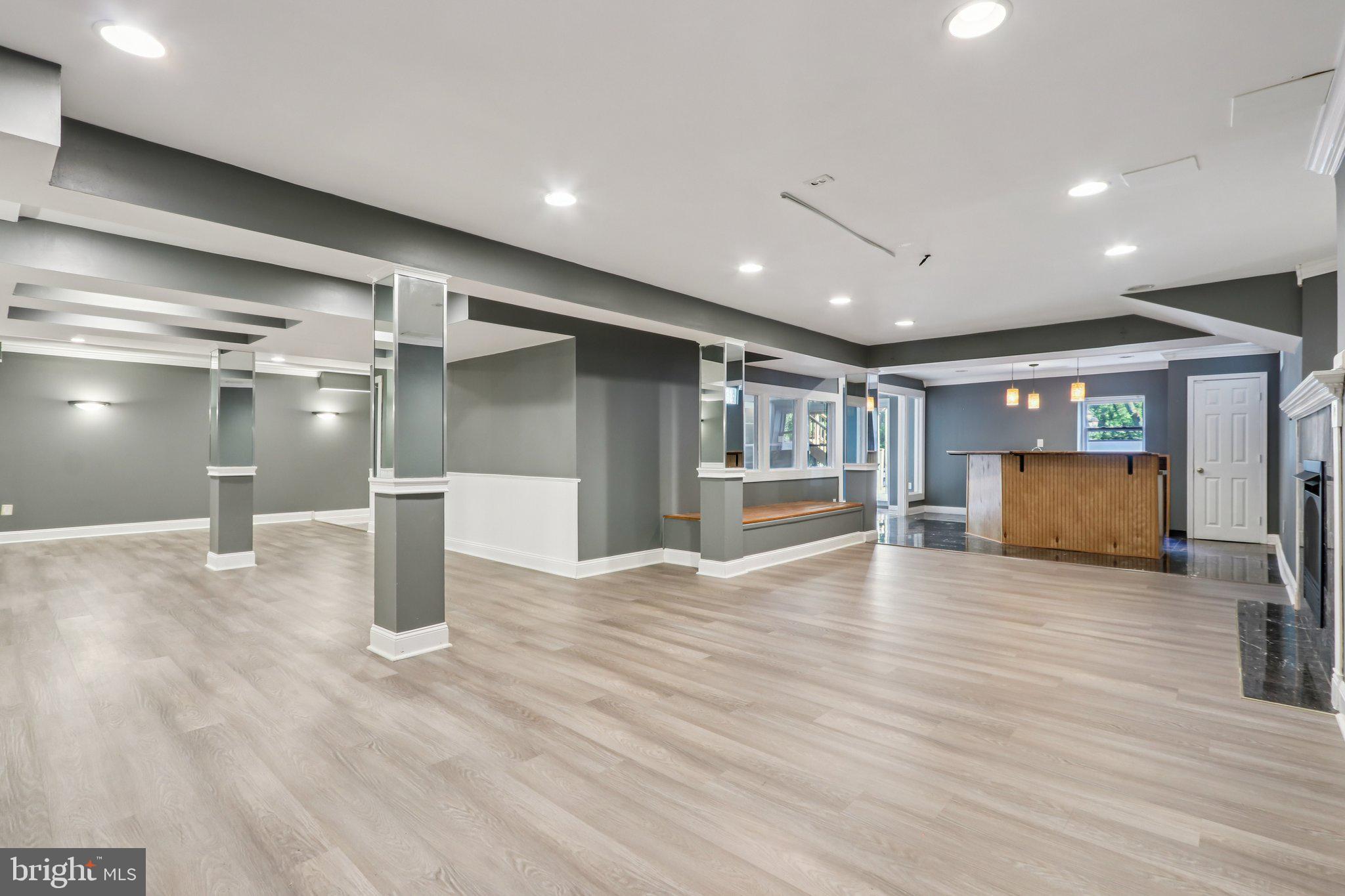 MONTGOMERY LEA - Residential