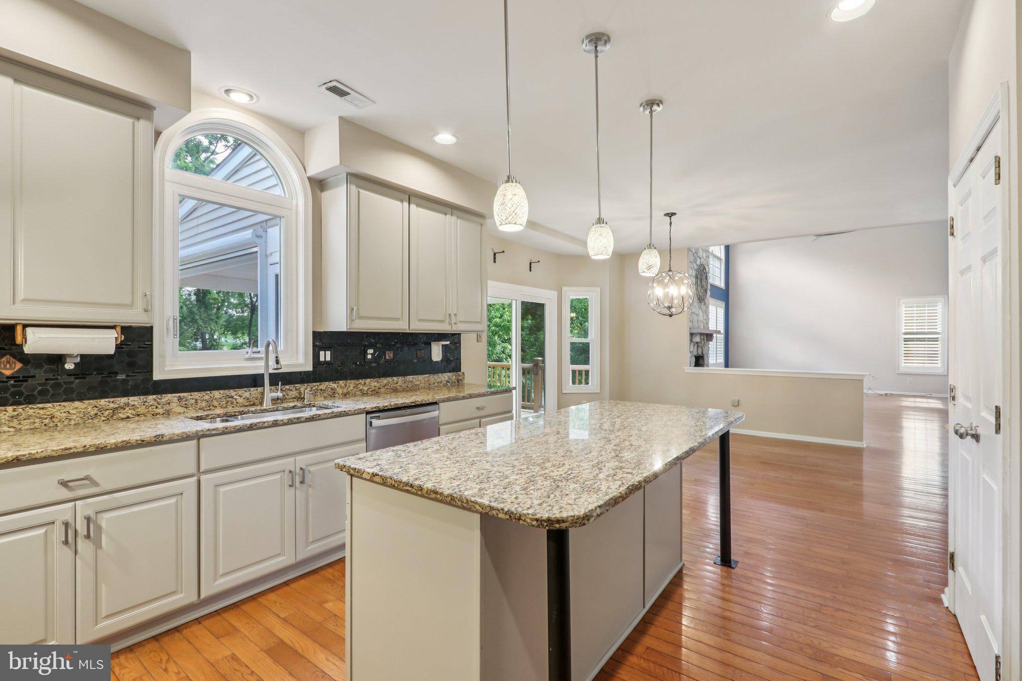 MONTGOMERY LEA - Residential