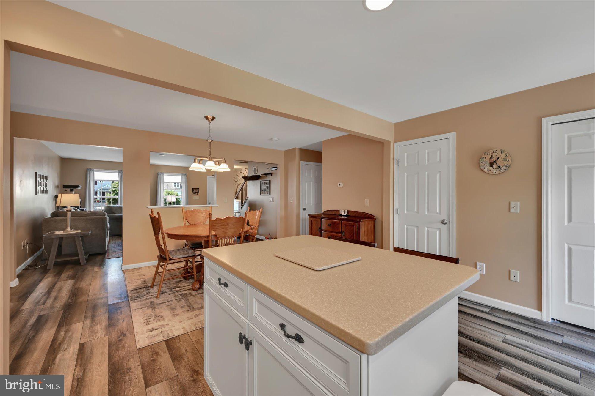BOW CREEK - Residential