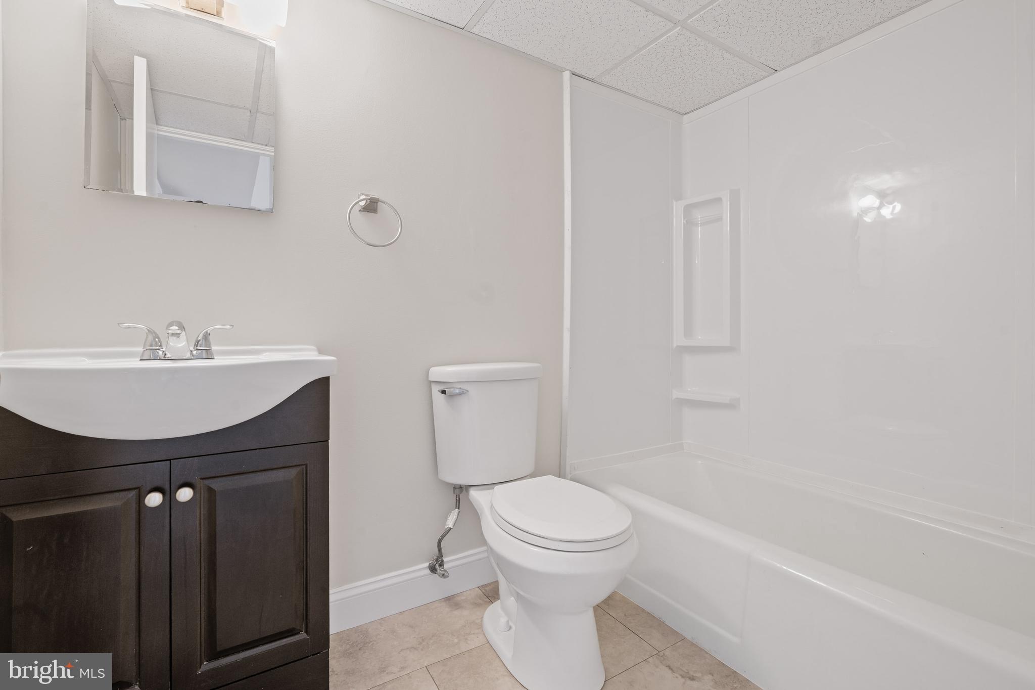 DUTCH GLEN CONDO - Residential