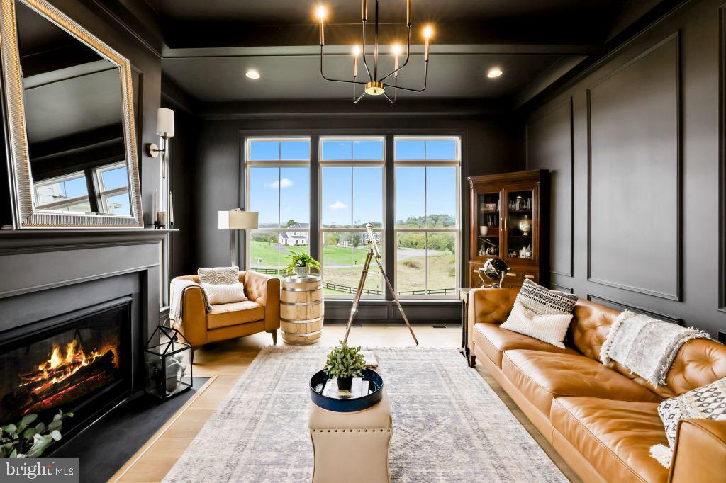 MEETINGHOUSE FARM - Residential