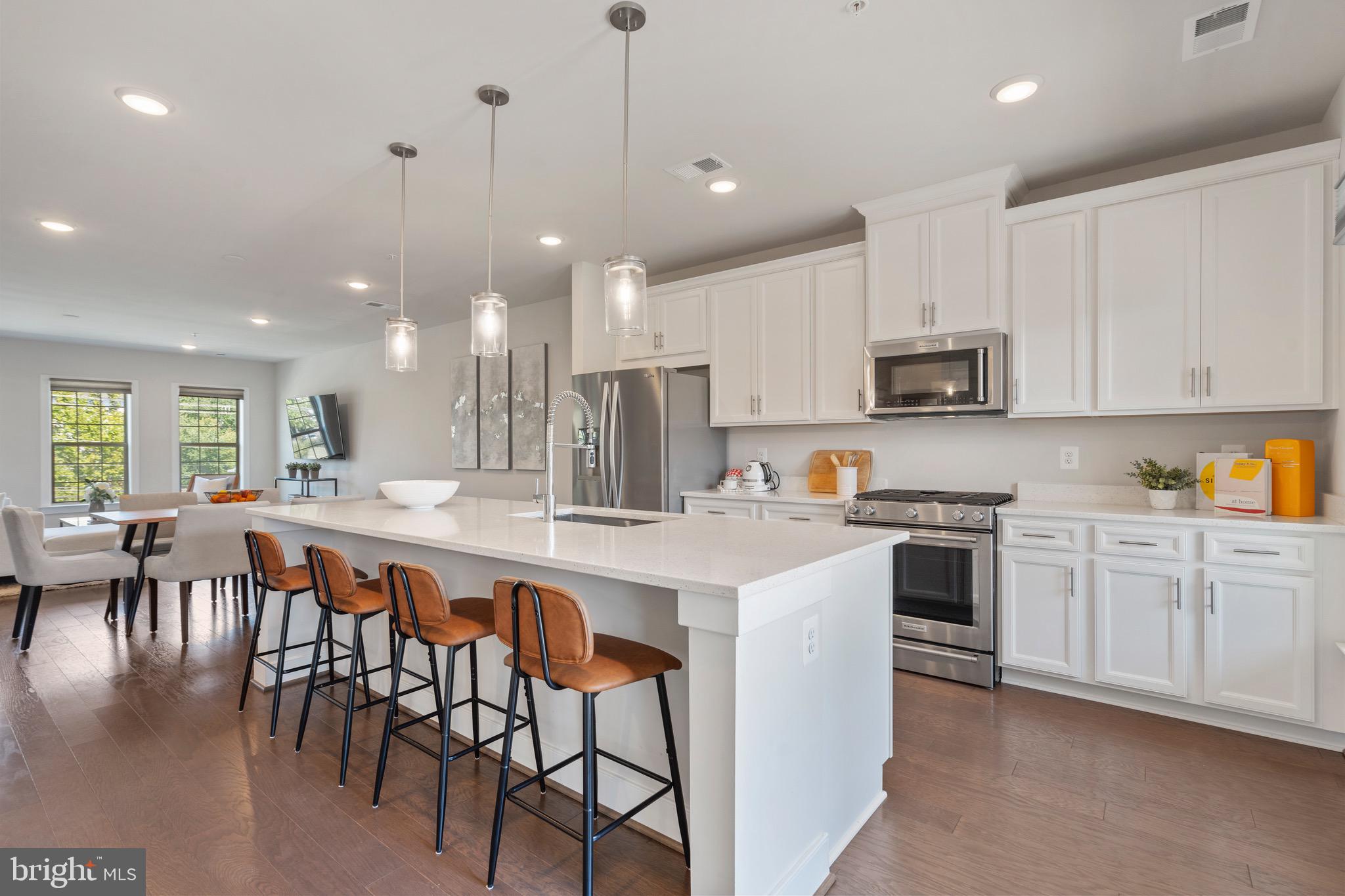 CROWN - Residential