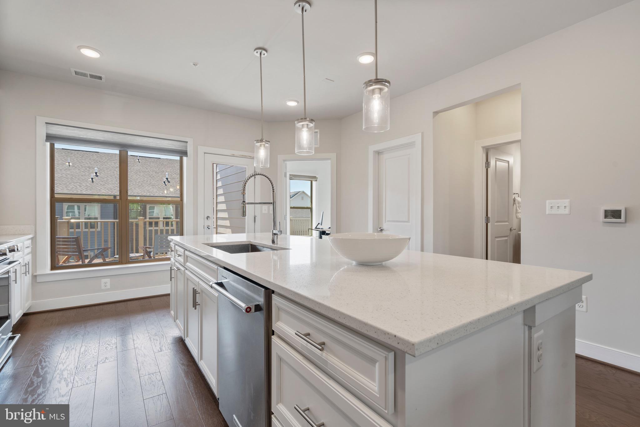 CROWN - Residential