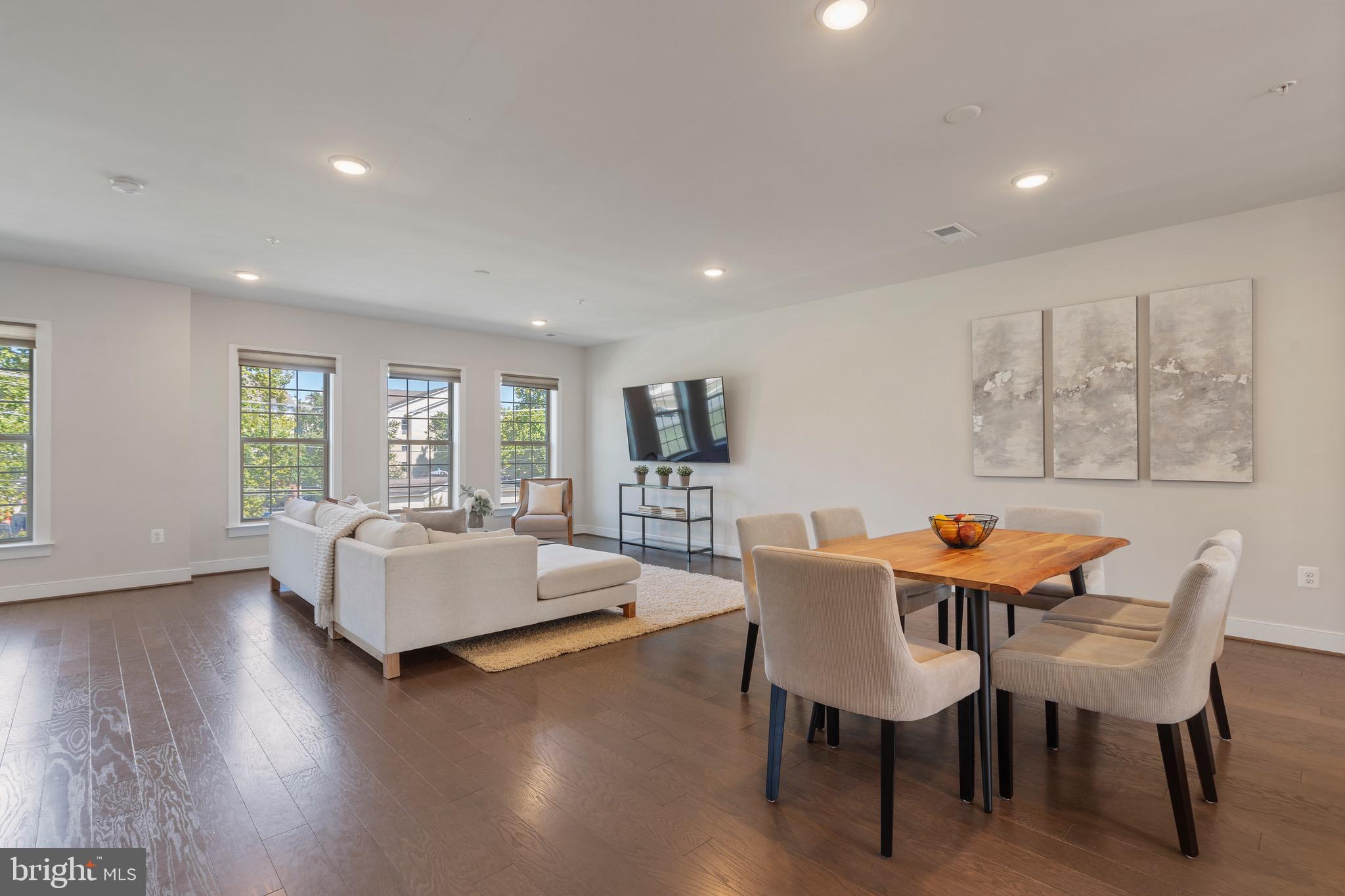 CROWN - Residential