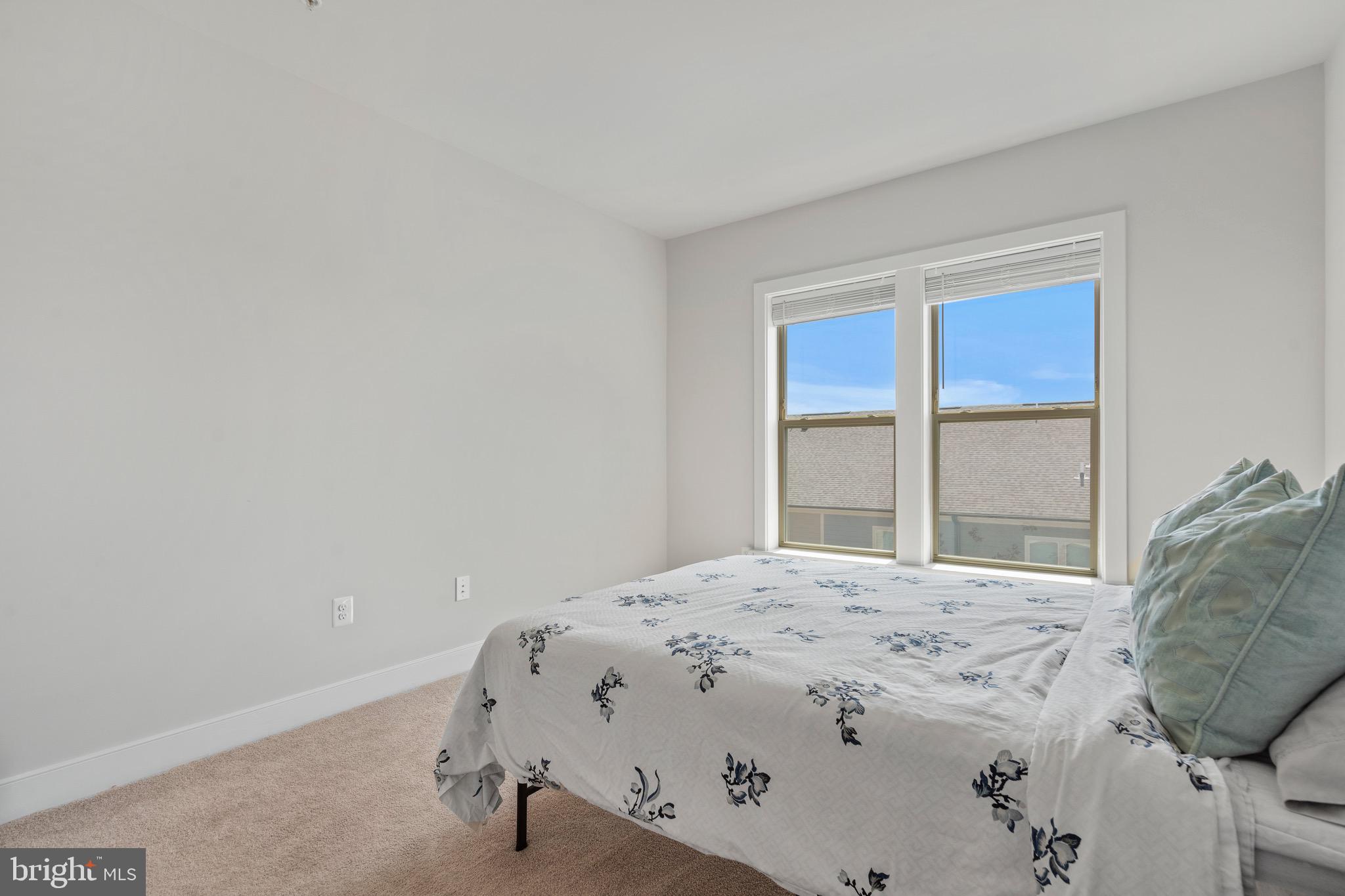 CROWN - Residential