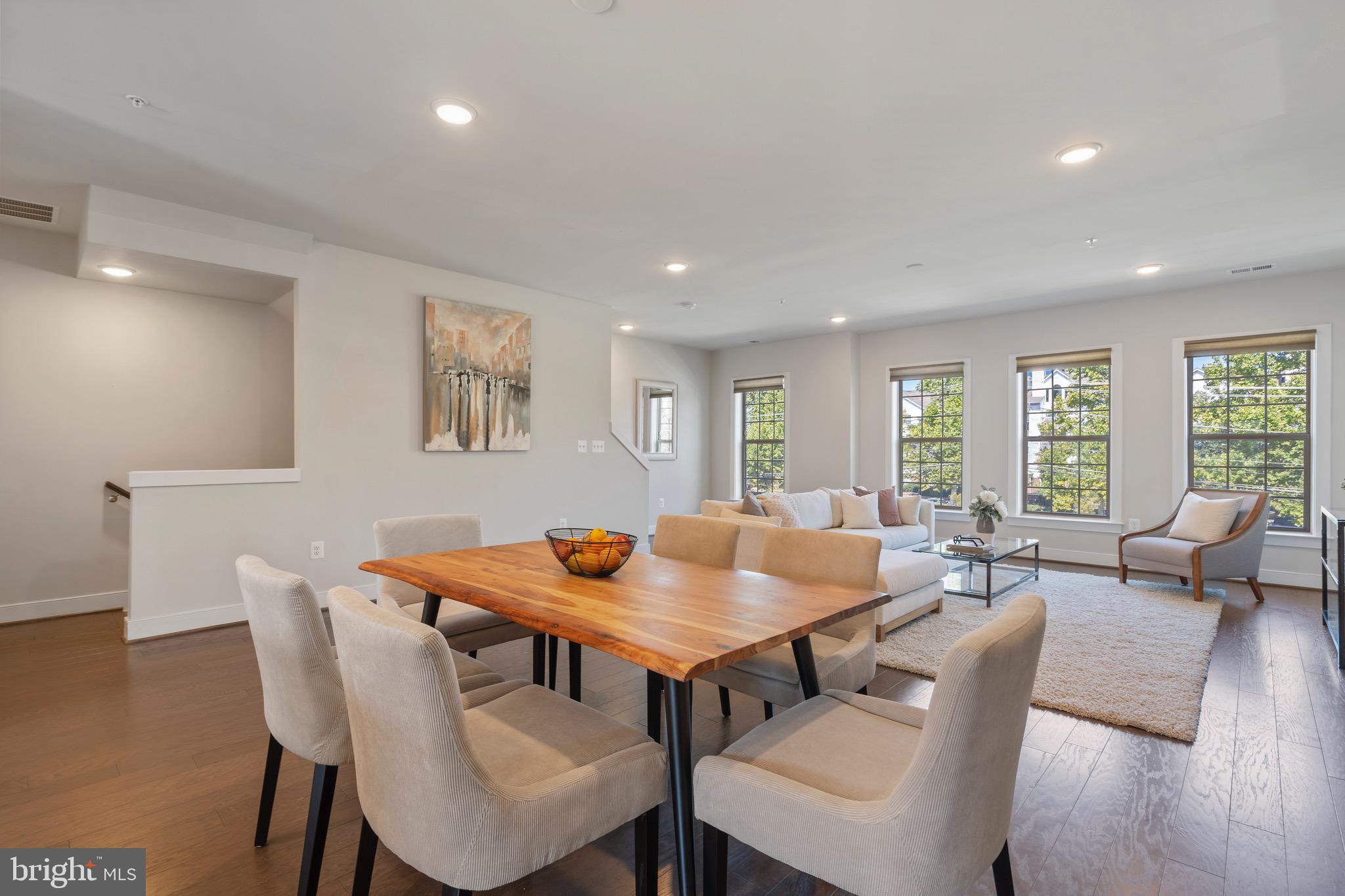 CROWN - Residential