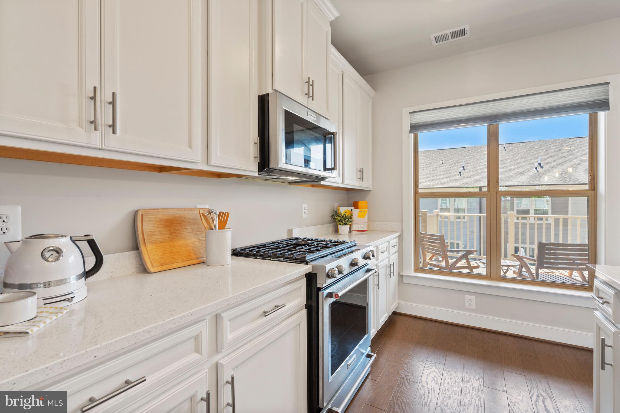 CROWN - Residential