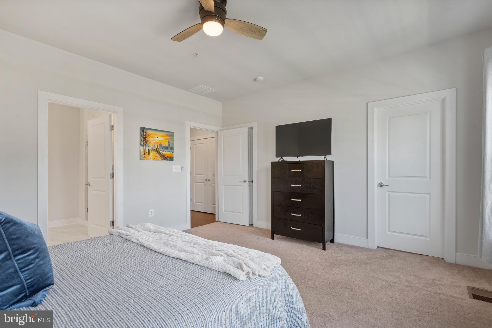 CROWN - Residential
