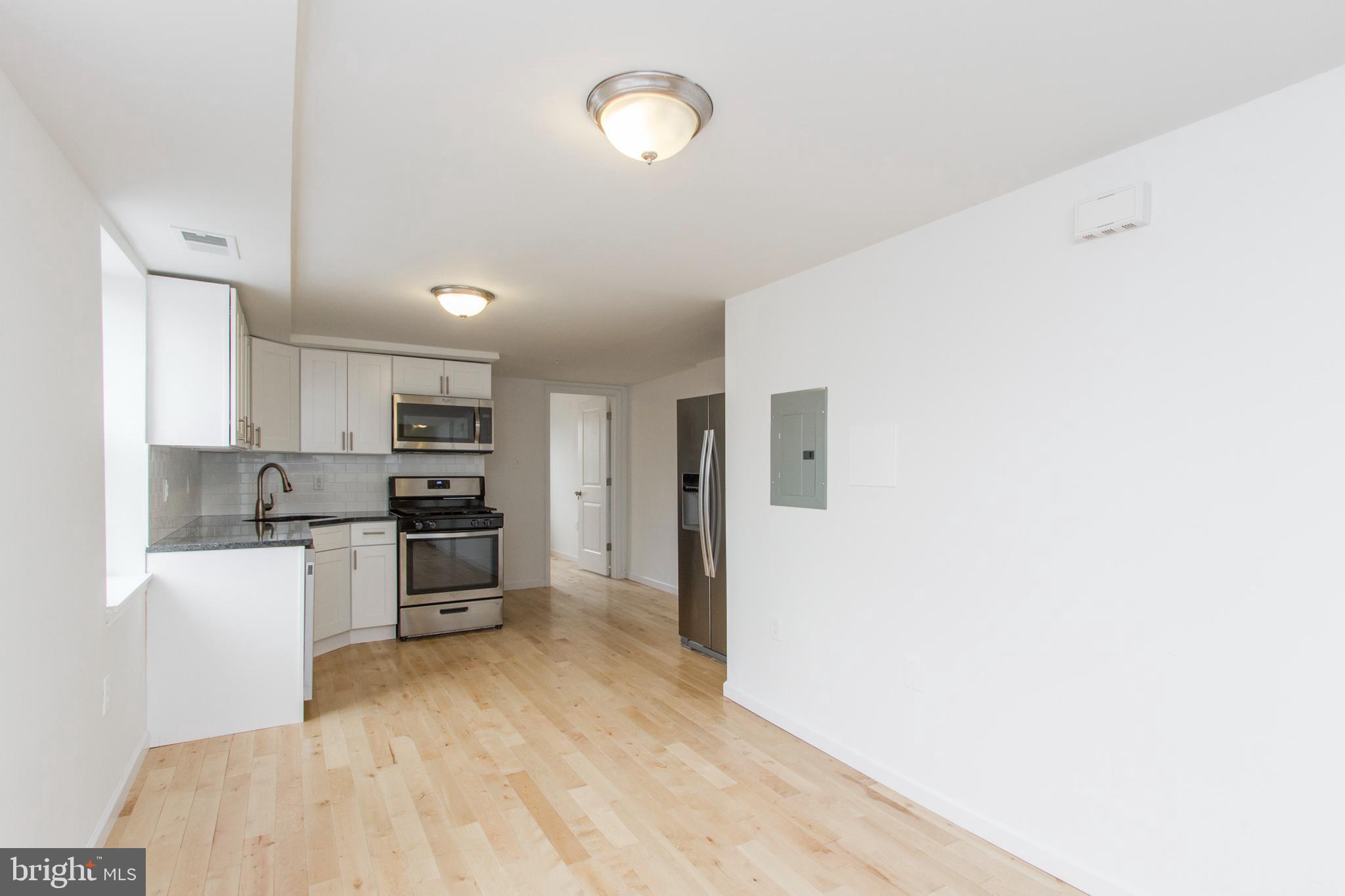 EAST KENSINGTON - Residential Income