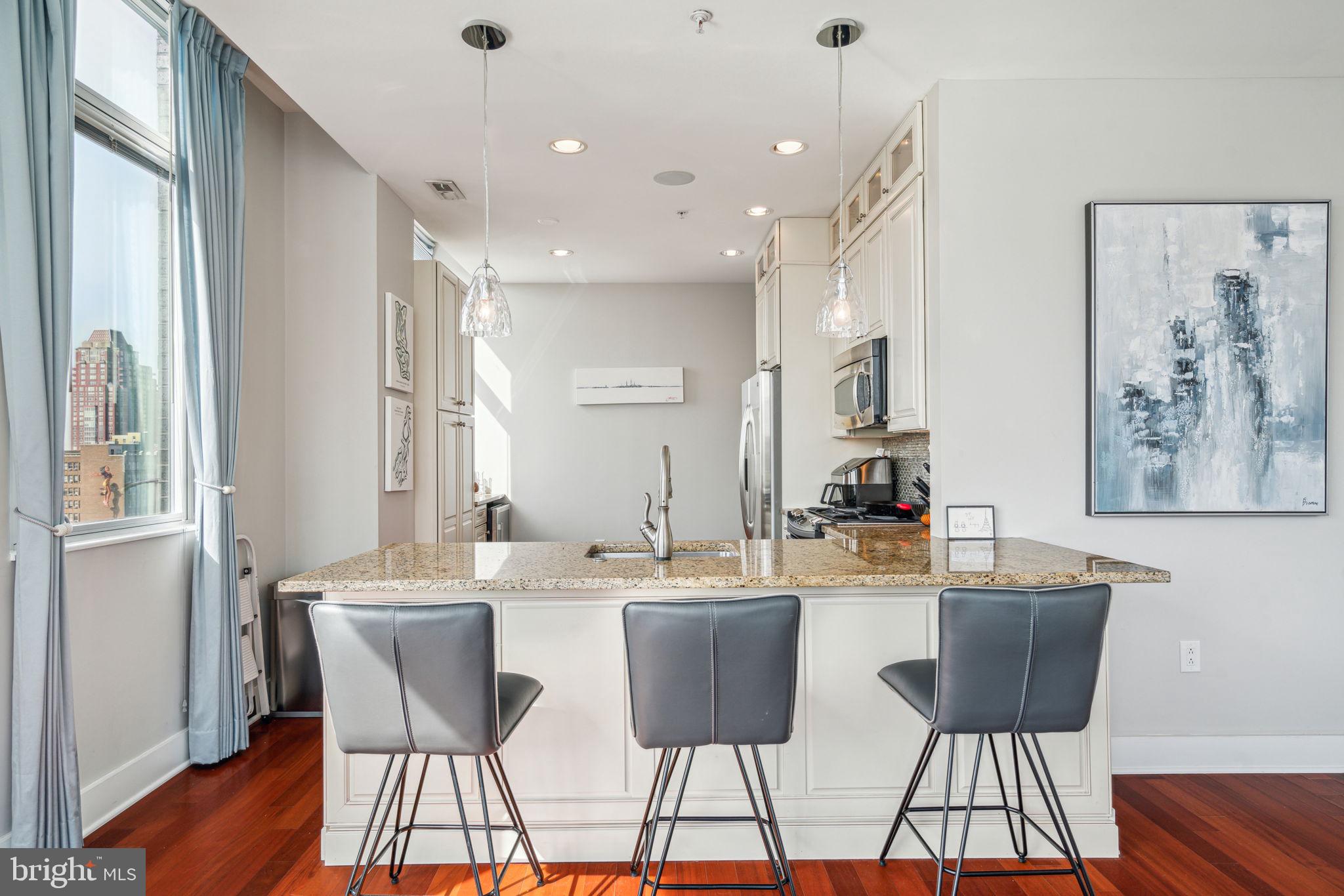 WASHINGTON SQ WEST - Residential