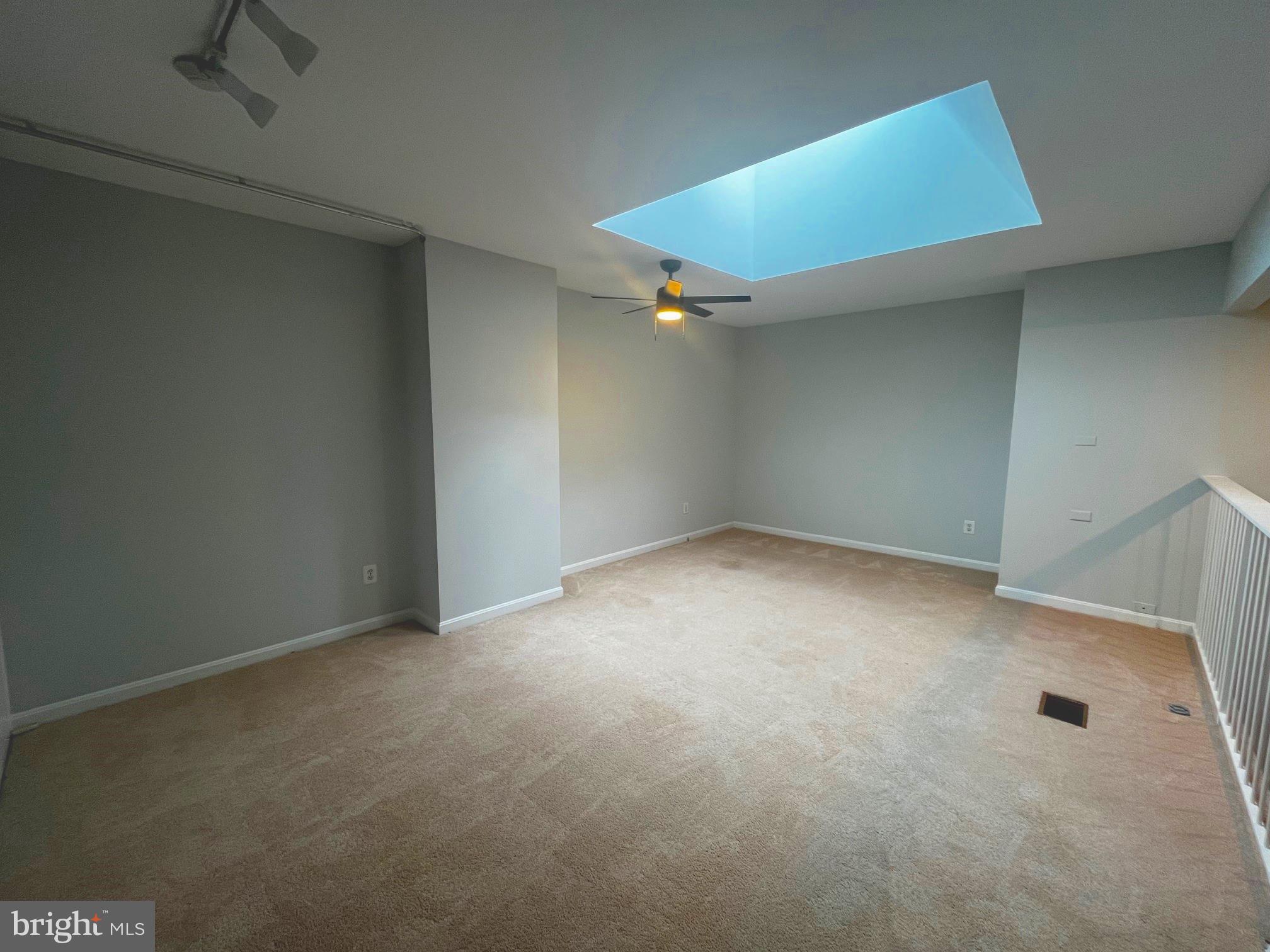 SARATOGA SPRINGS - Residential Lease
