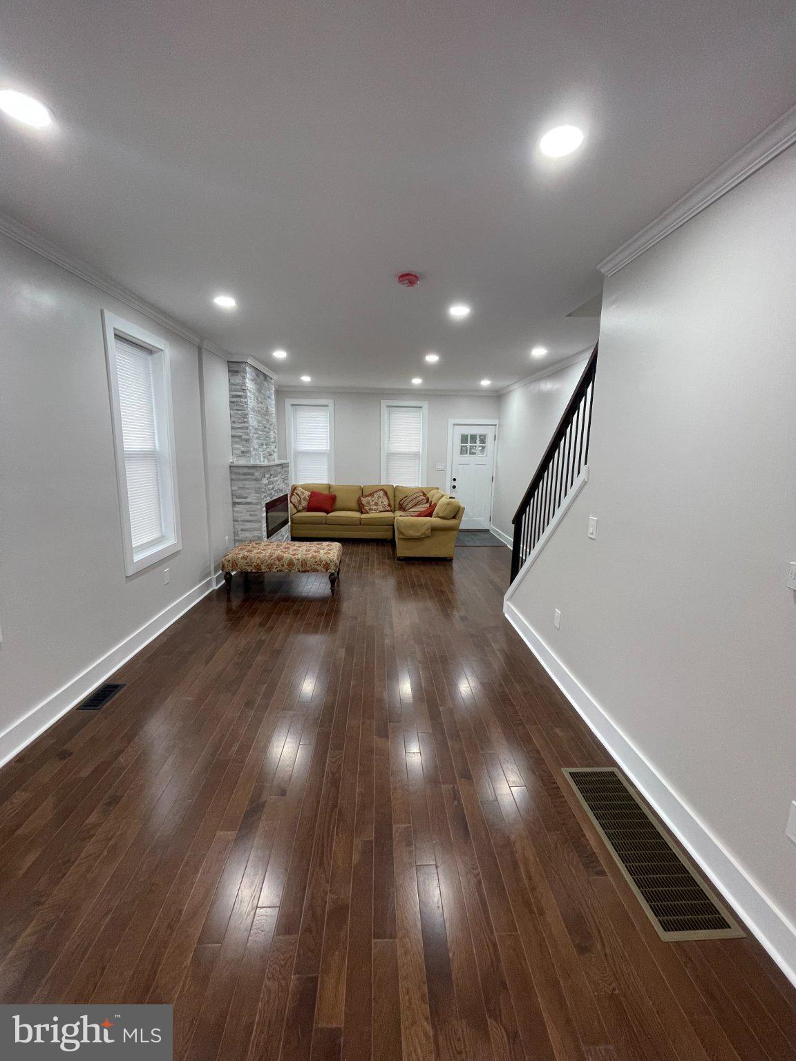 PORT RICHMOND - Residential