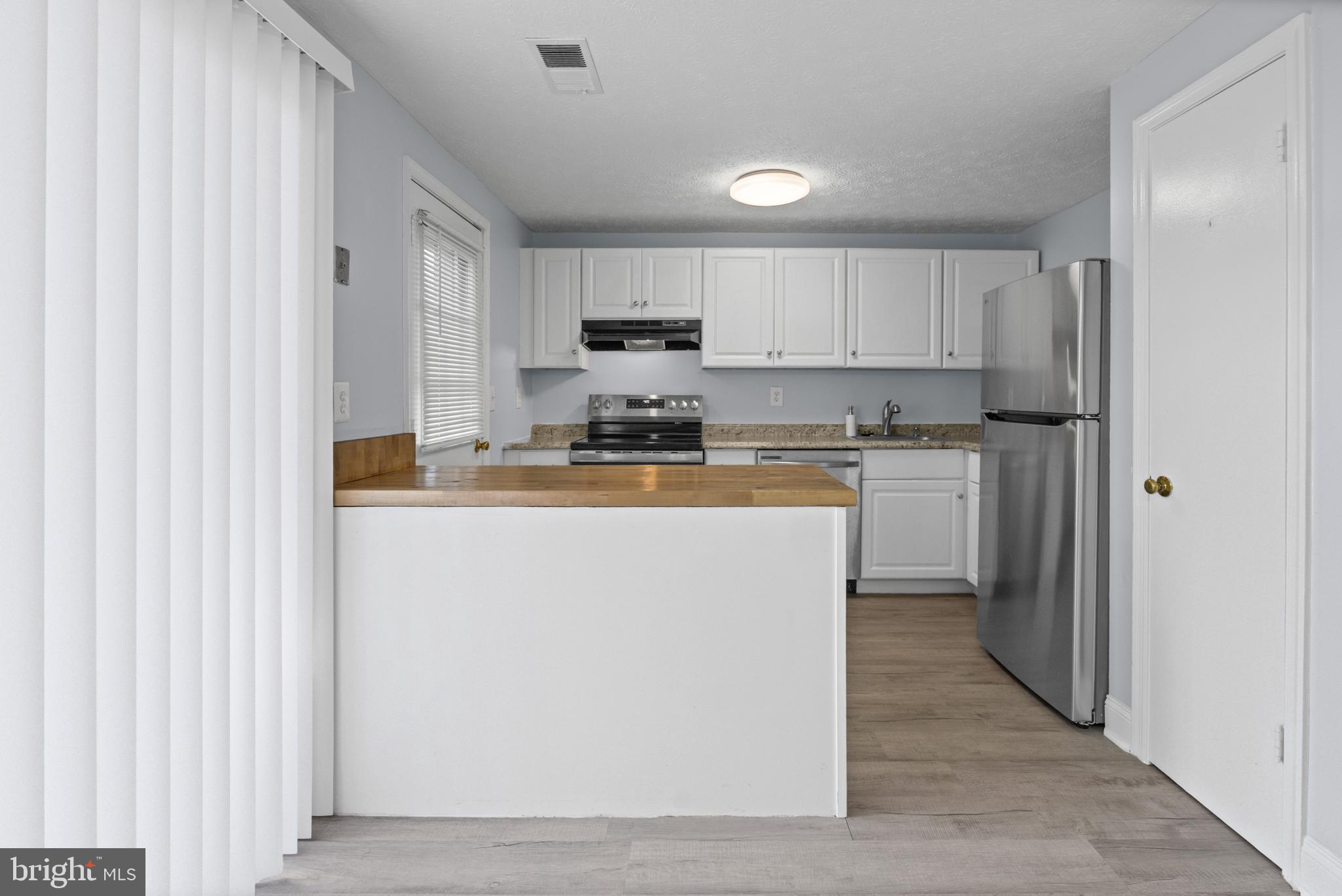 HERITAGE HILL CONDO - Residential