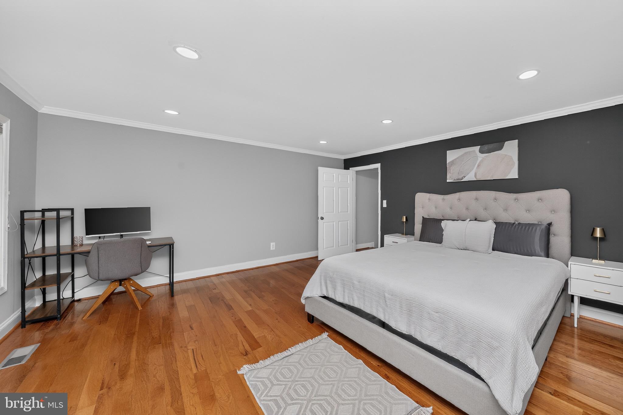 DORSEYS REGARD - Residential