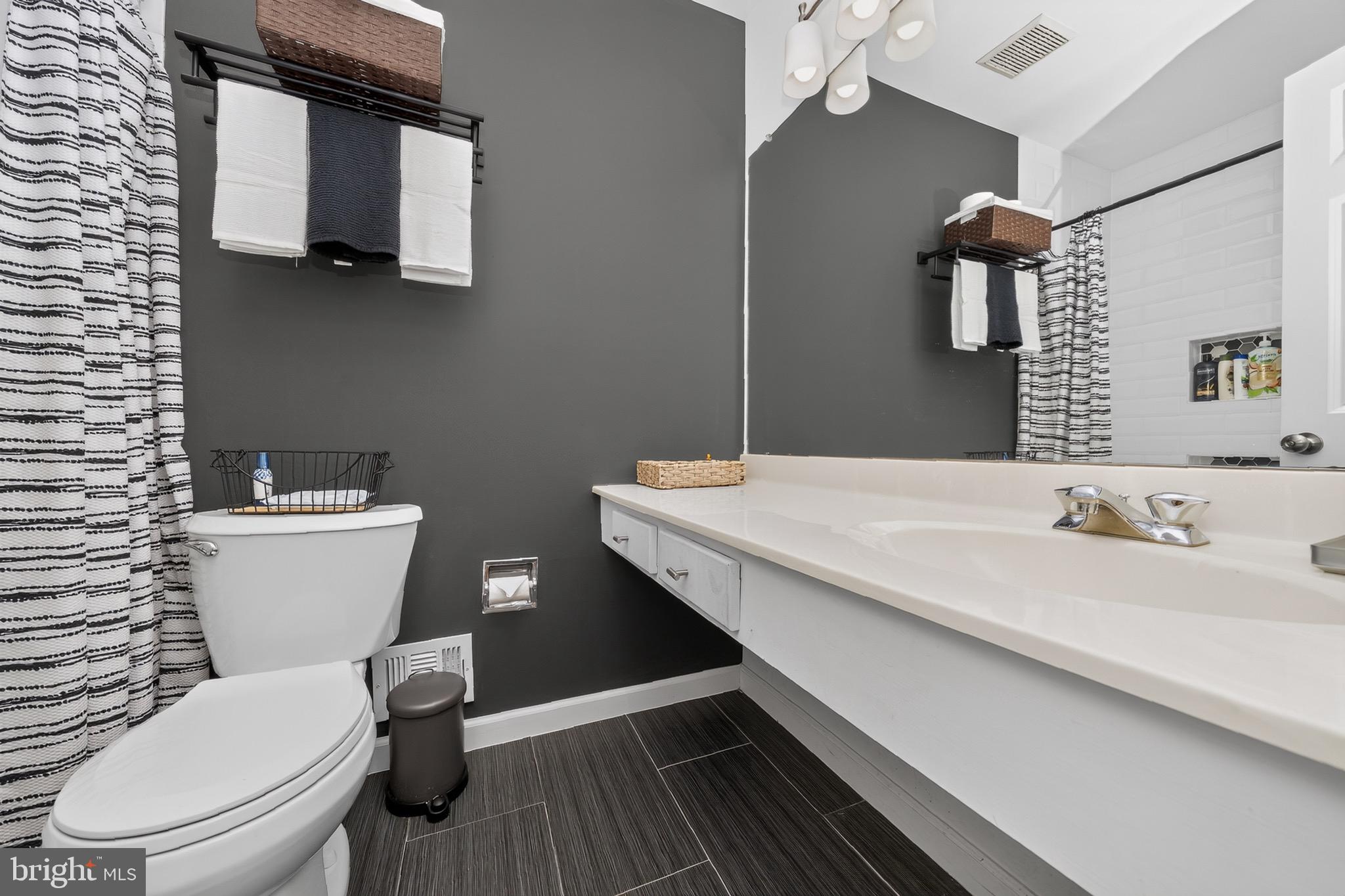 DORSEYS REGARD - Residential