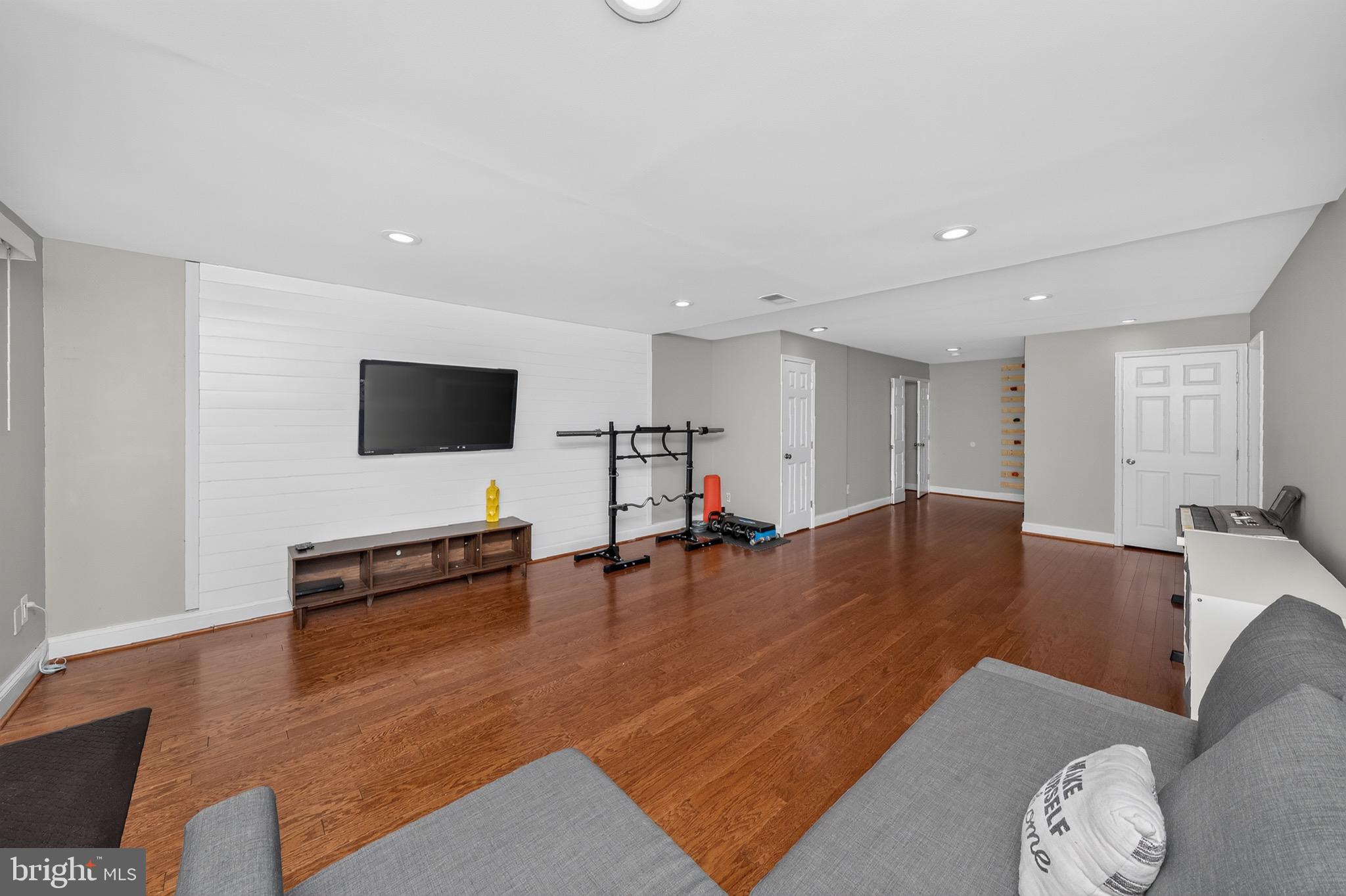 DORSEYS REGARD - Residential