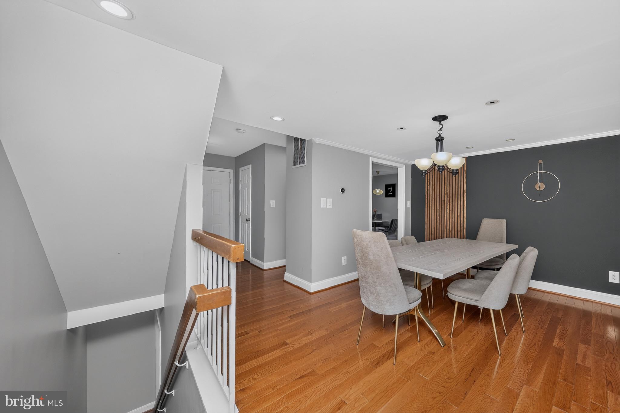 DORSEYS REGARD - Residential