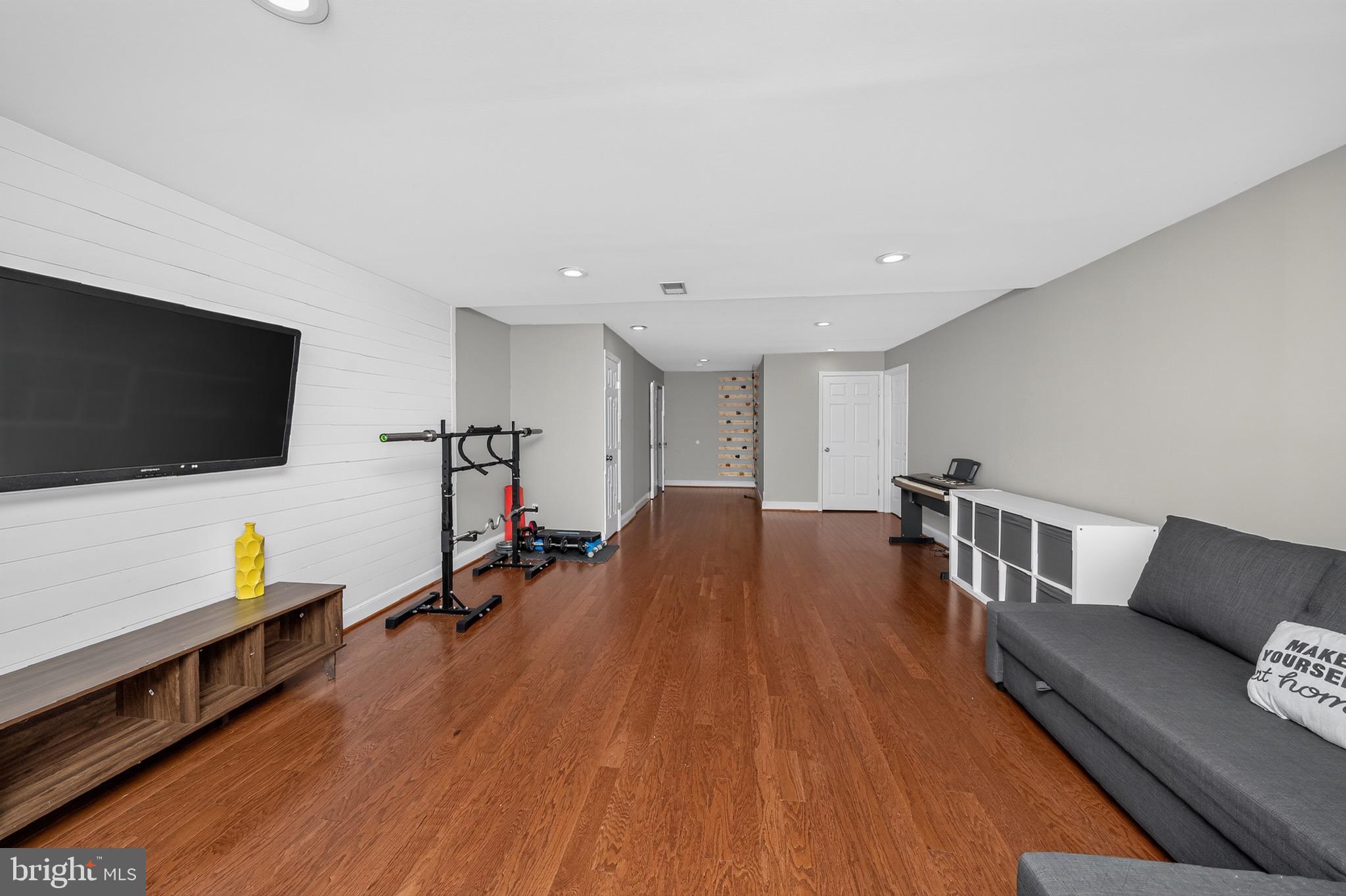 DORSEYS REGARD - Residential