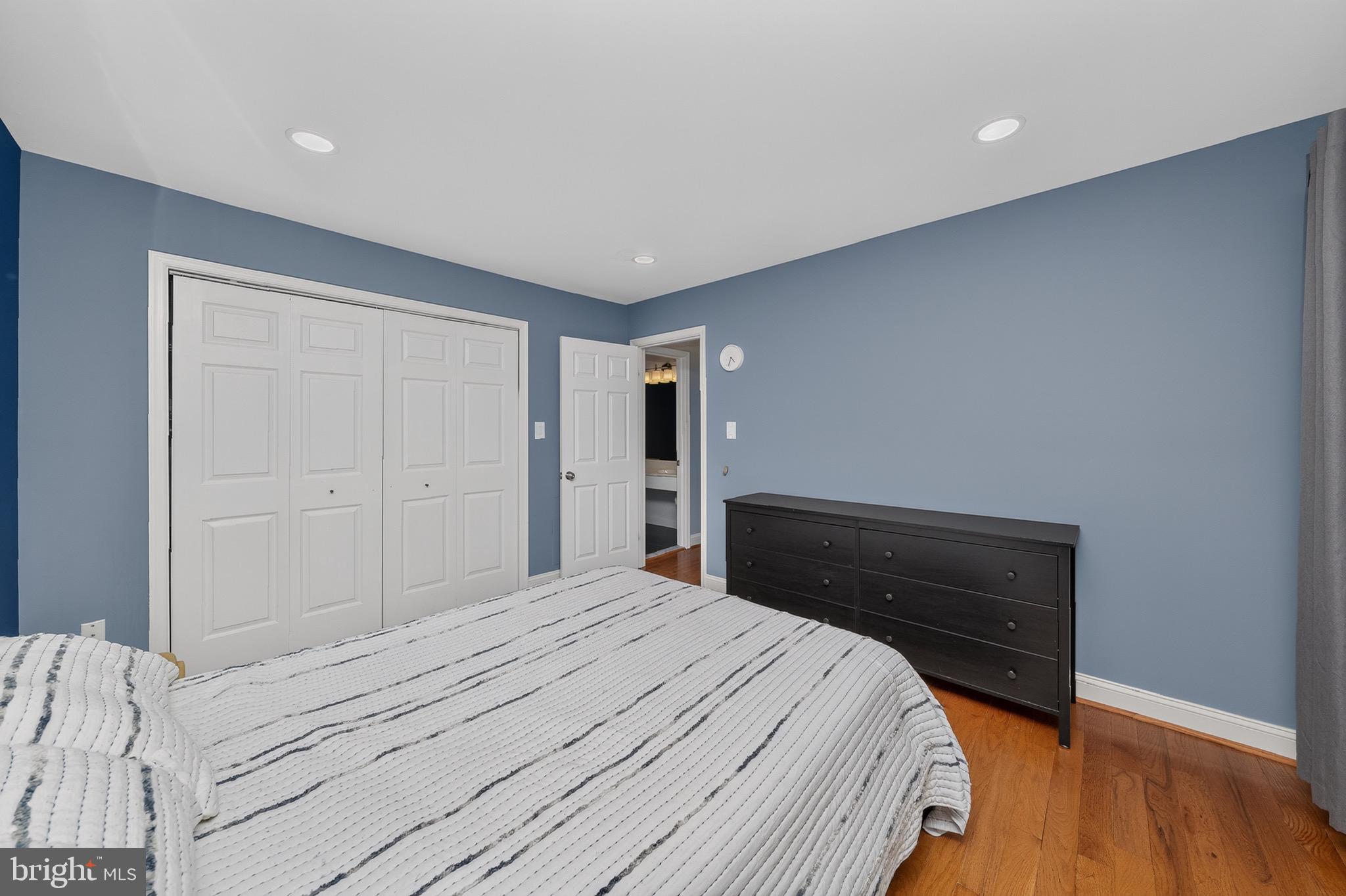 DORSEYS REGARD - Residential