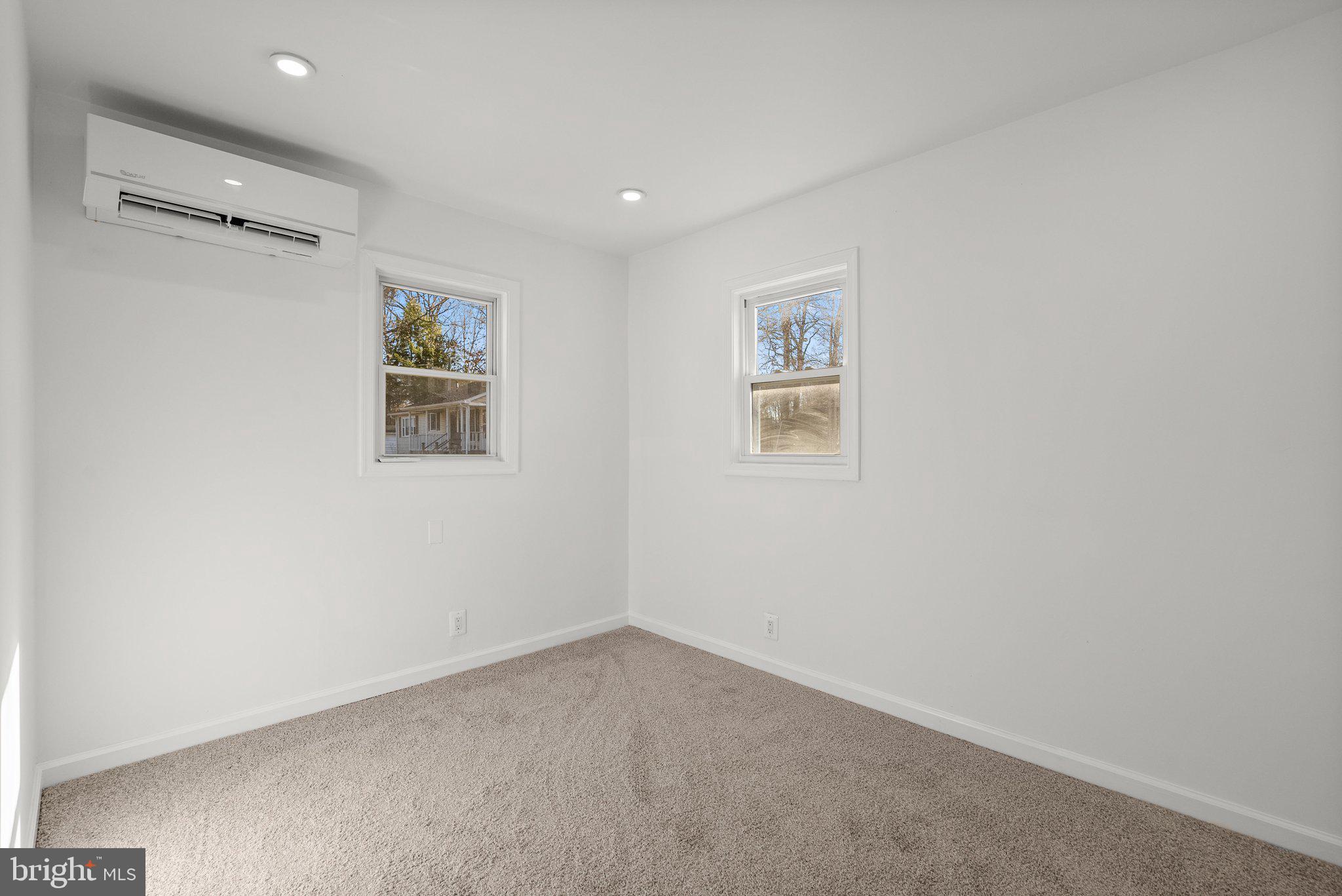 PRINCETON - Residential