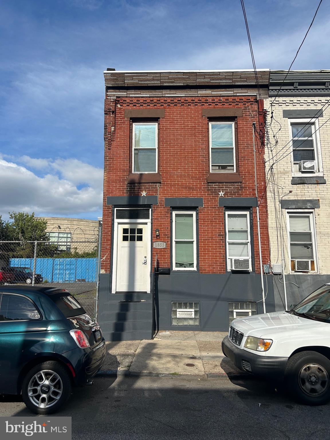 KENSINGTON - Residential