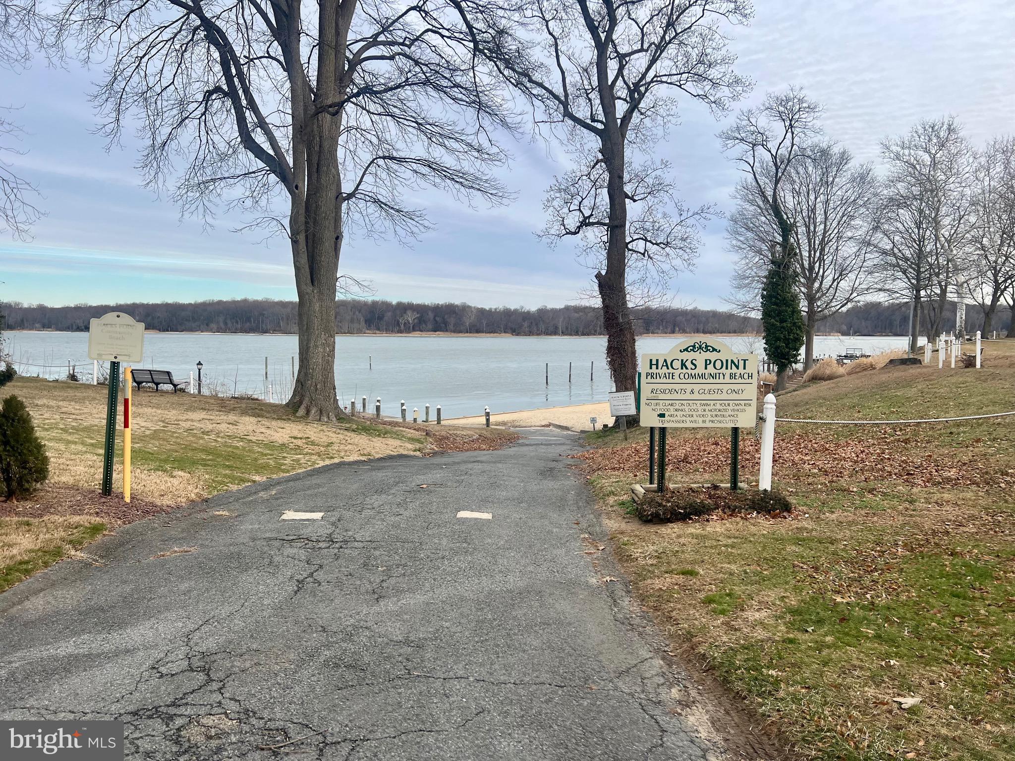 HACKS POINT - Residential
