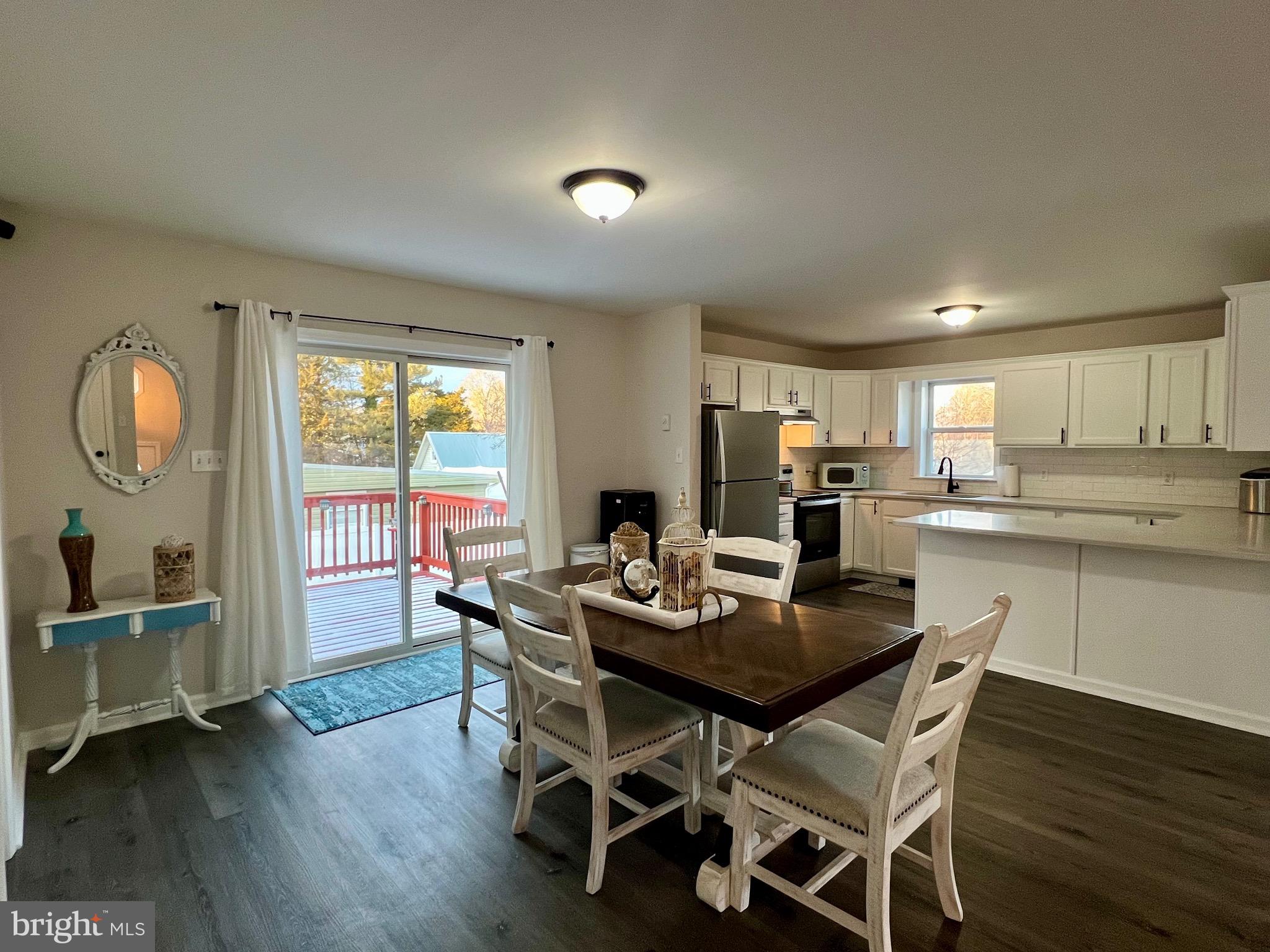 HACKS POINT - Residential