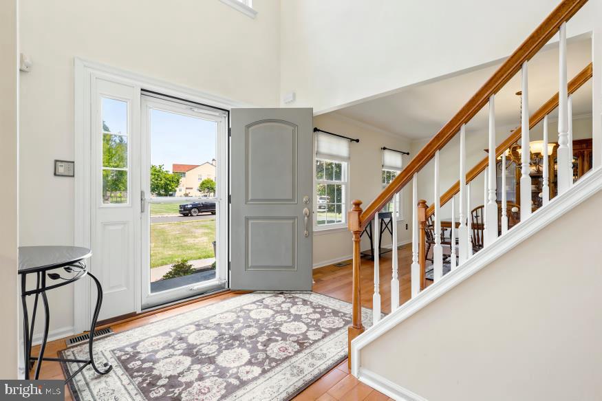 OLDE LANTERN WAY - Residential