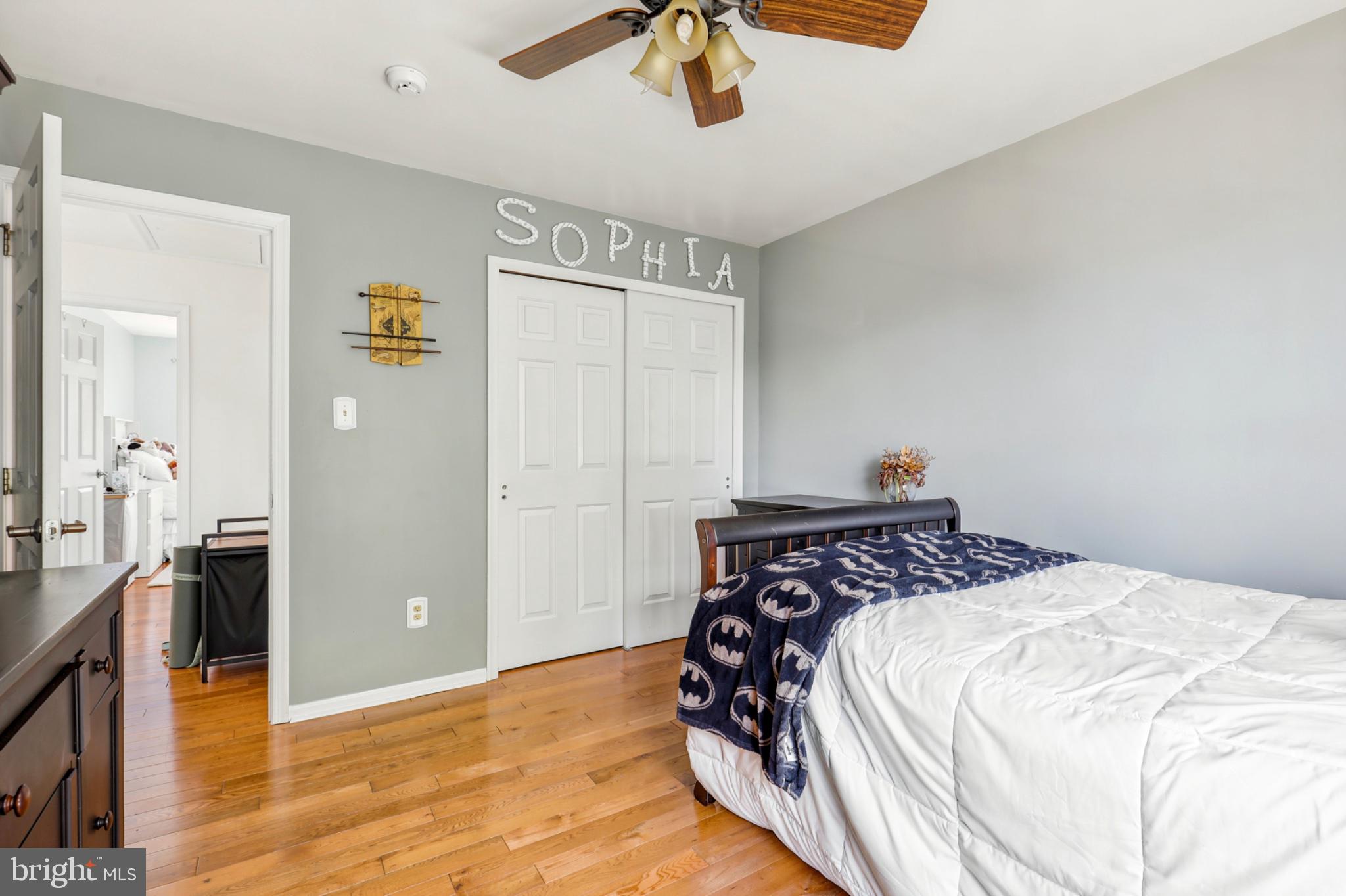 OLDE LANTERN WAY - Residential