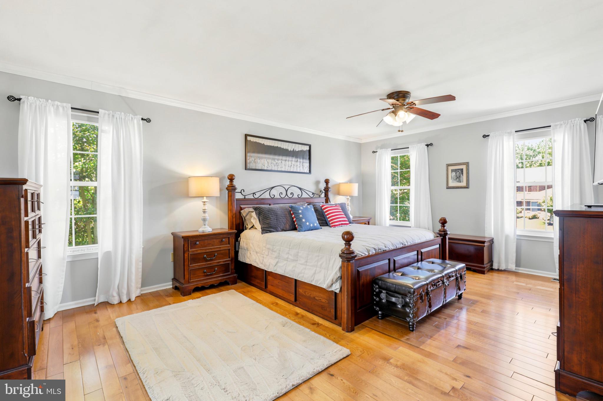 OLDE LANTERN WAY - Residential