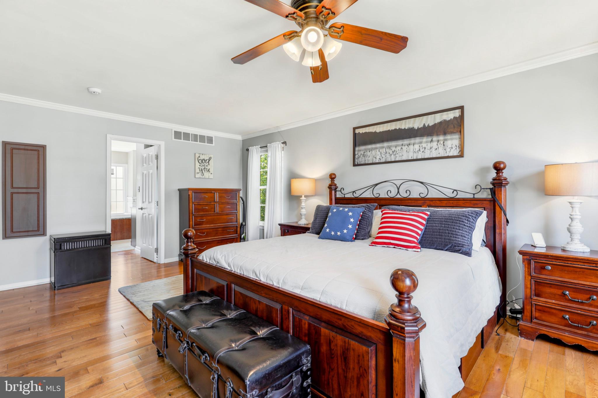 OLDE LANTERN WAY - Residential