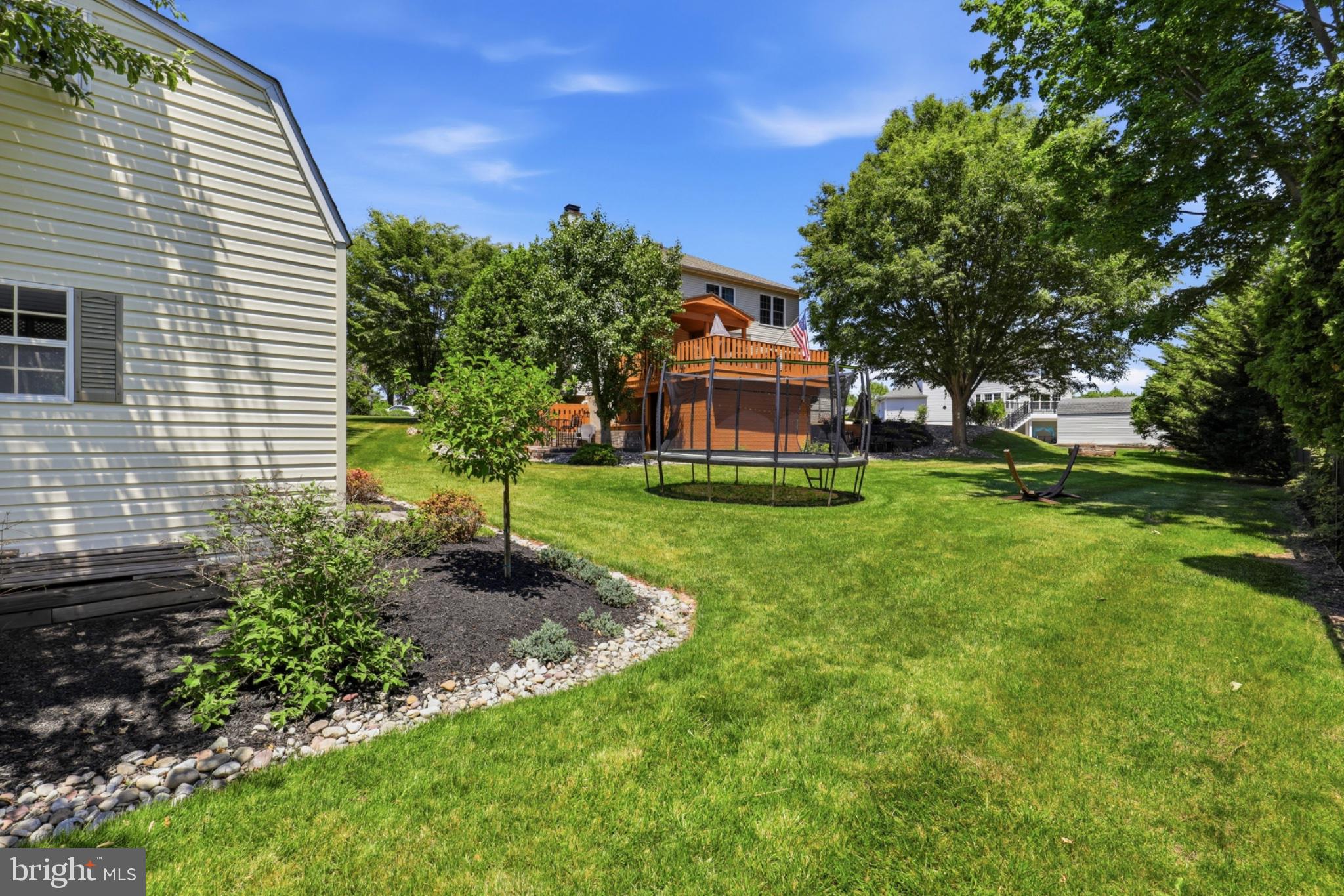OLDE LANTERN WAY - Residential