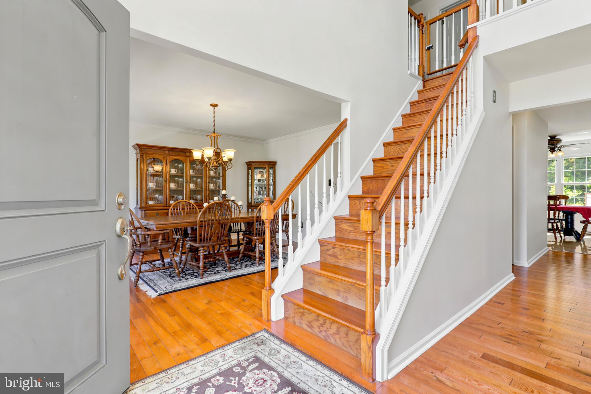 OLDE LANTERN WAY - Residential