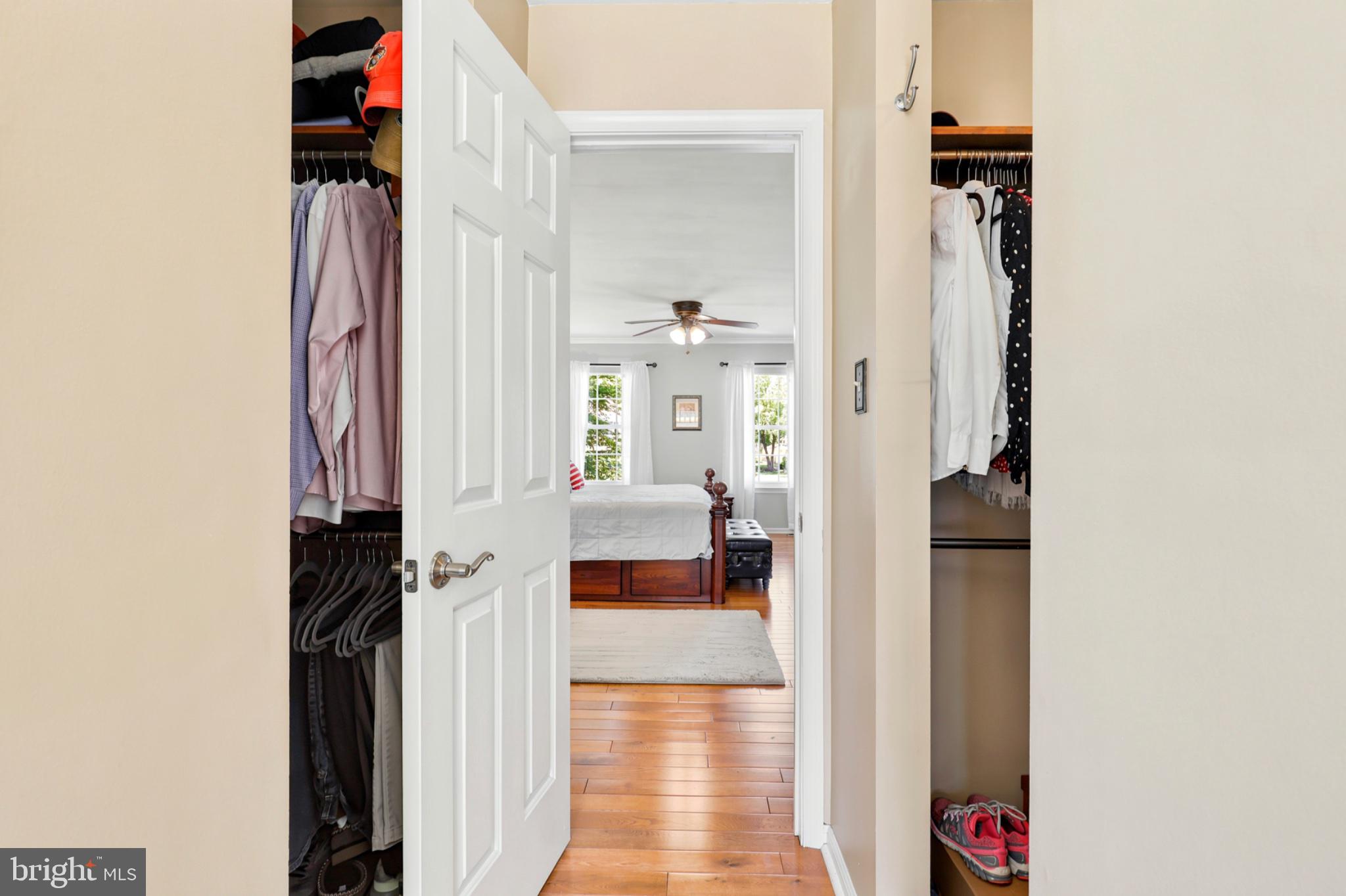 OLDE LANTERN WAY - Residential
