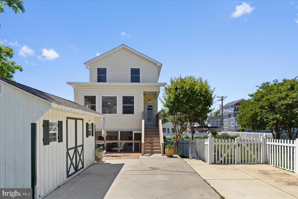 NORTH BEACH PARK - Residential