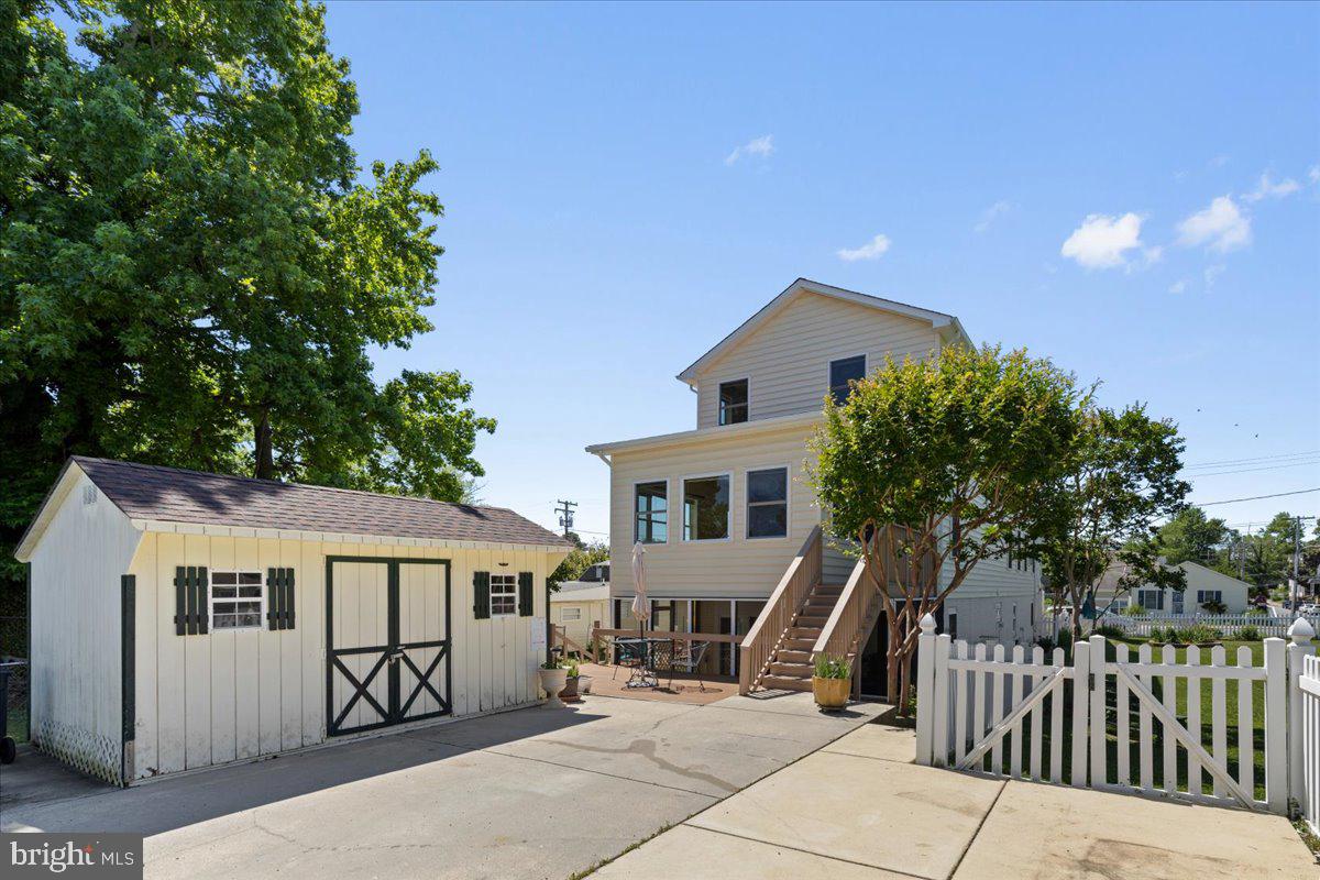 NORTH BEACH PARK - Residential