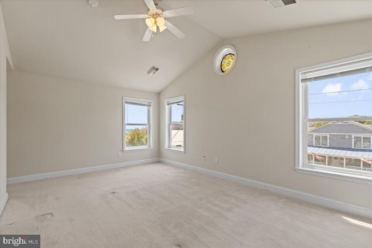 NORTH BEACH PARK - Residential