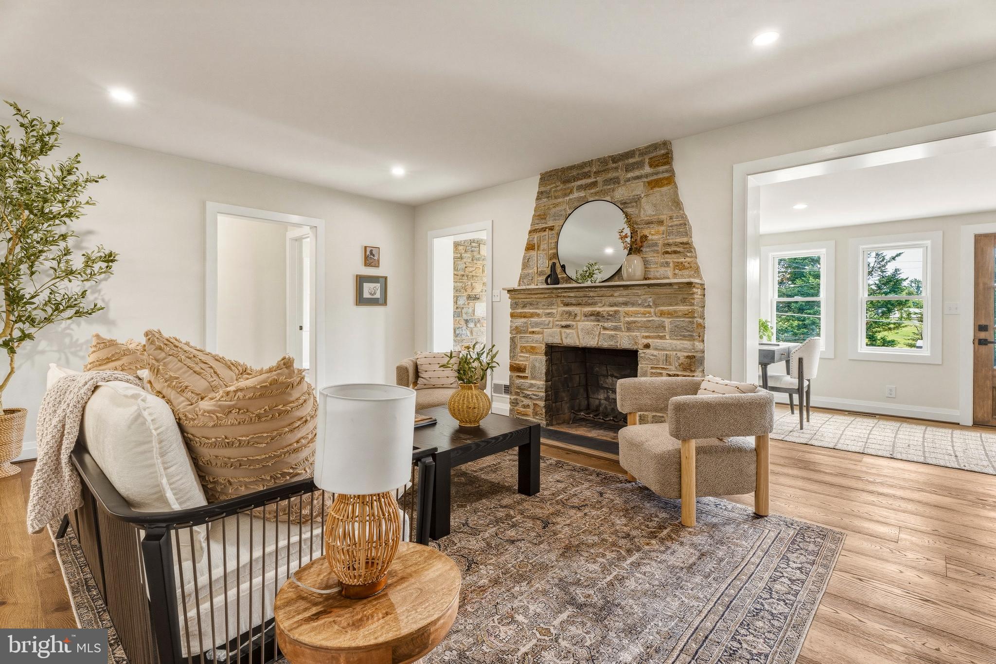 KNOLLWOOD - Residential