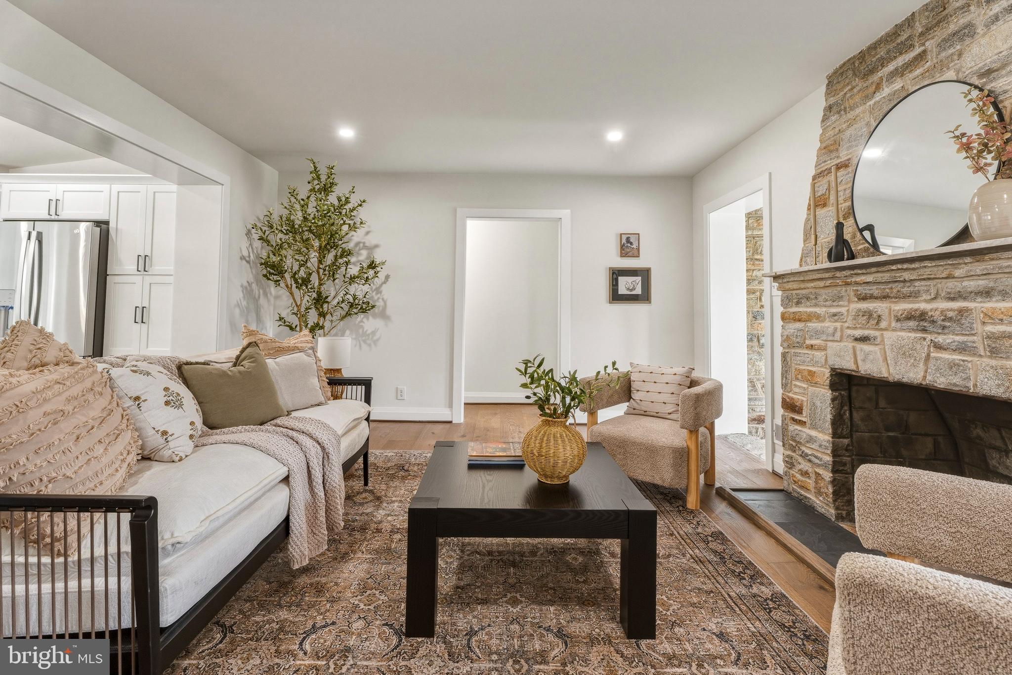 KNOLLWOOD - Residential