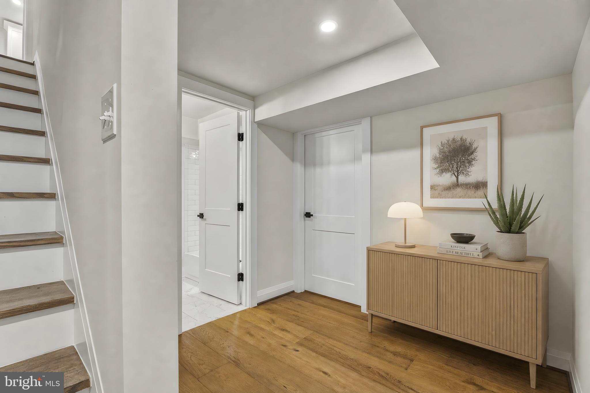 KNOLLWOOD - Residential