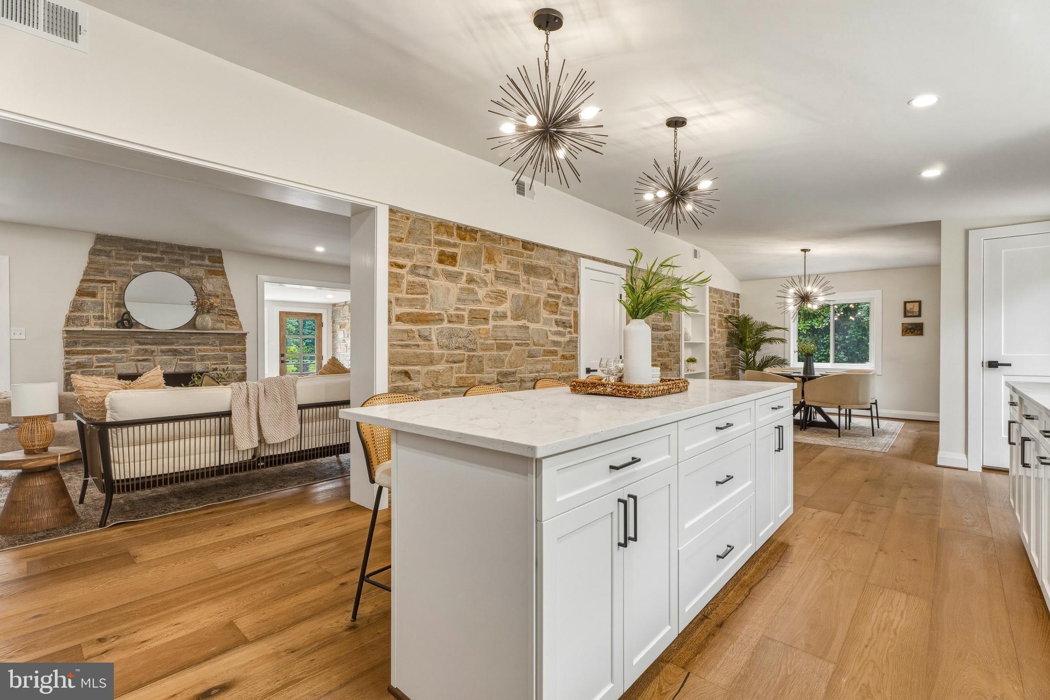 KNOLLWOOD - Residential