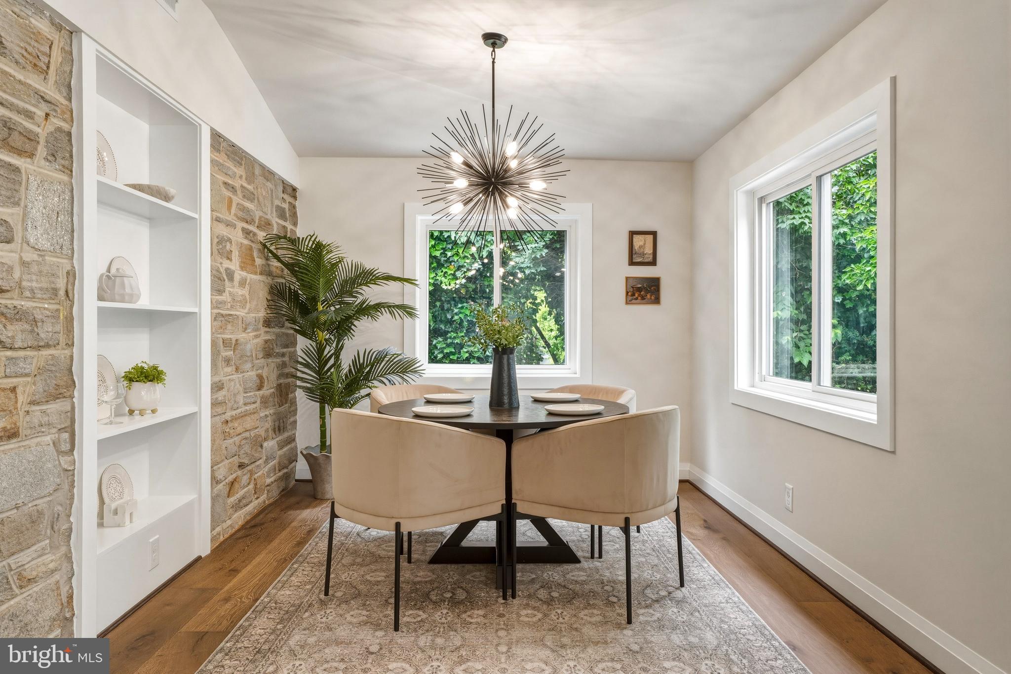 KNOLLWOOD - Residential