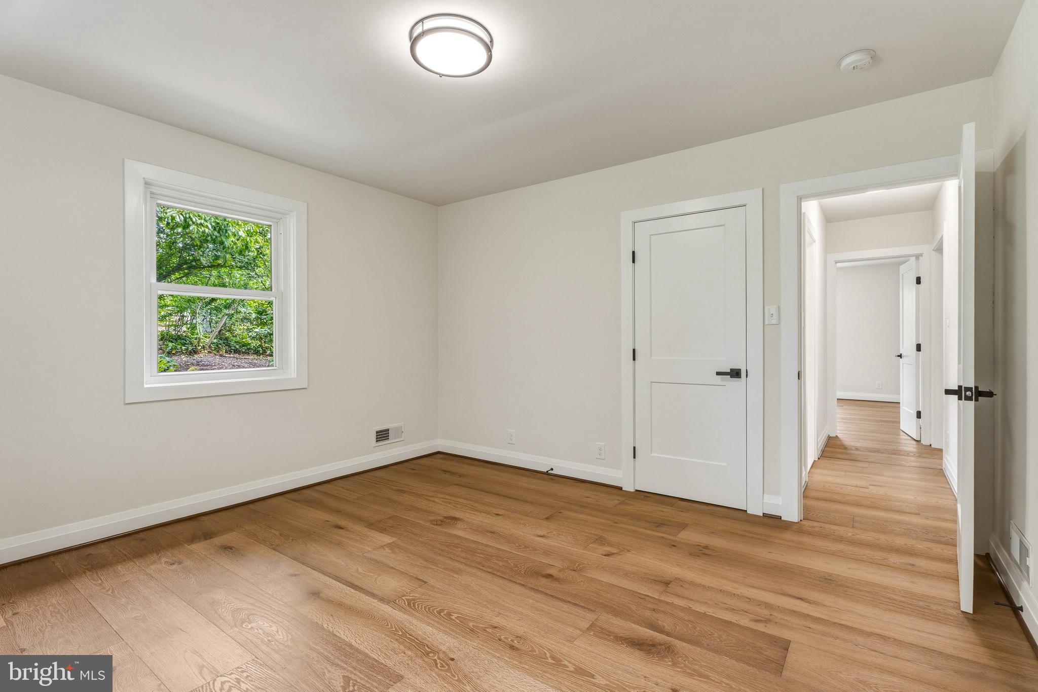 KNOLLWOOD - Residential