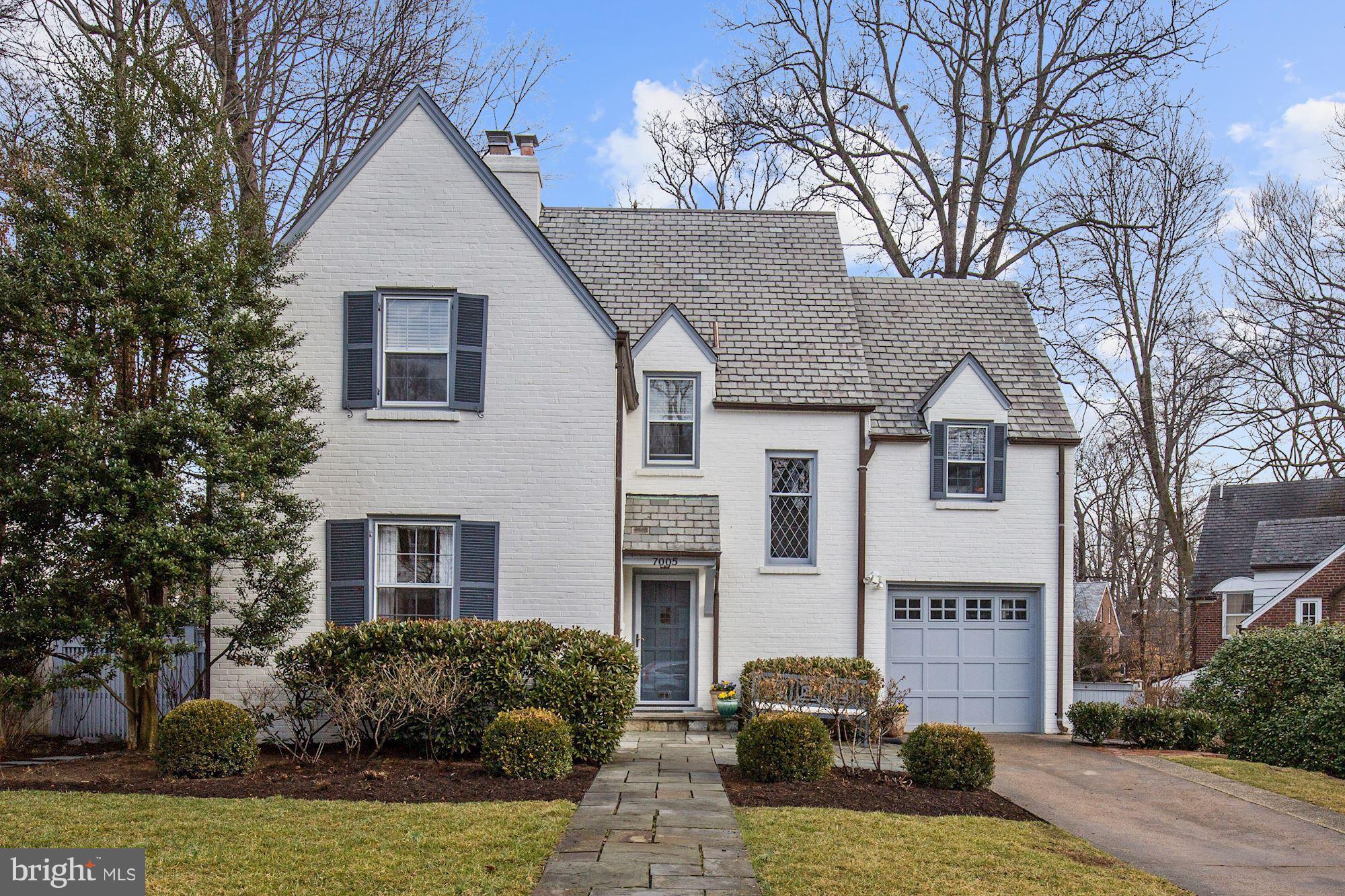 CHEVY CHASE - Residential