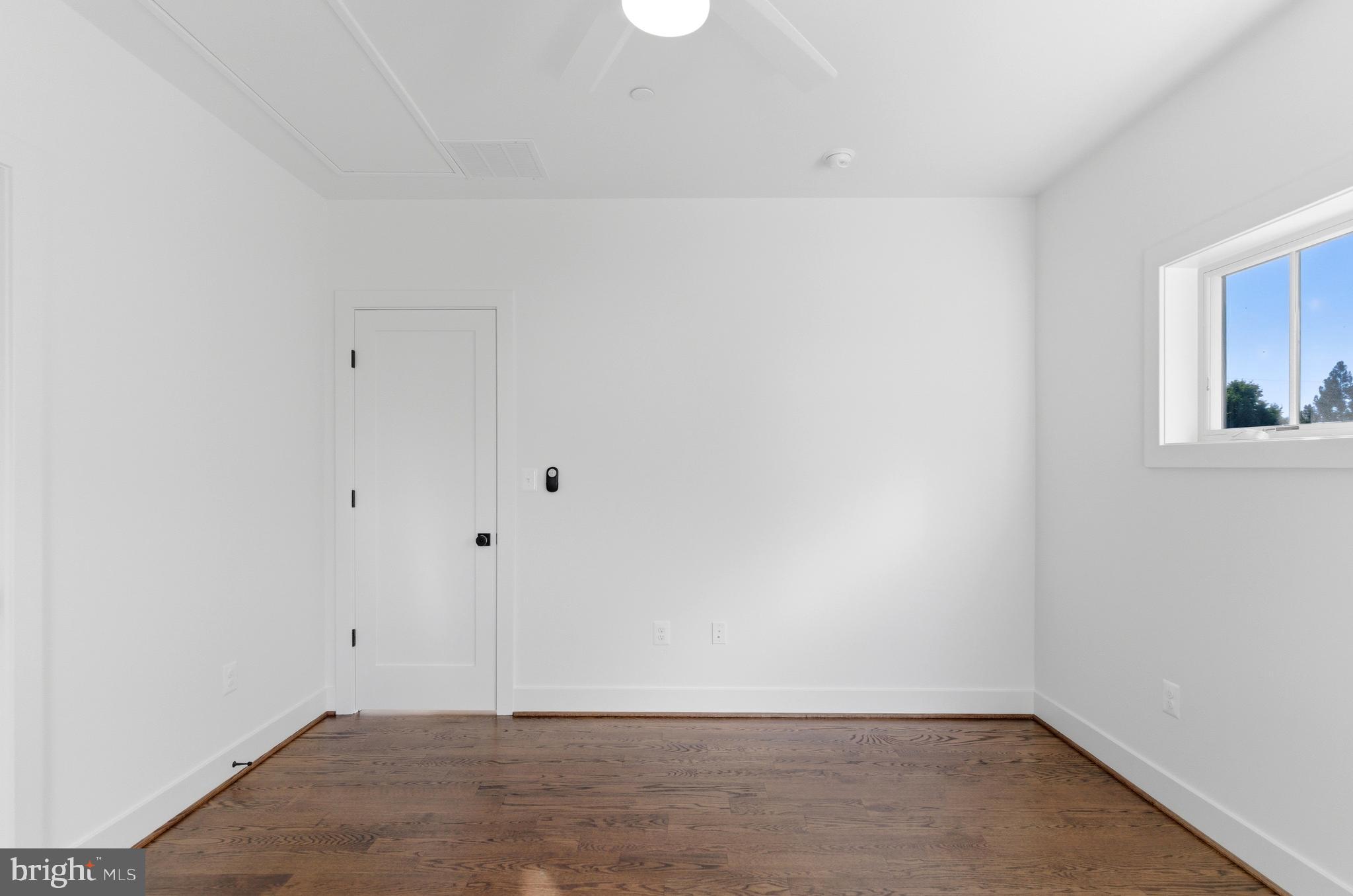 LANDON WOODS - Residential