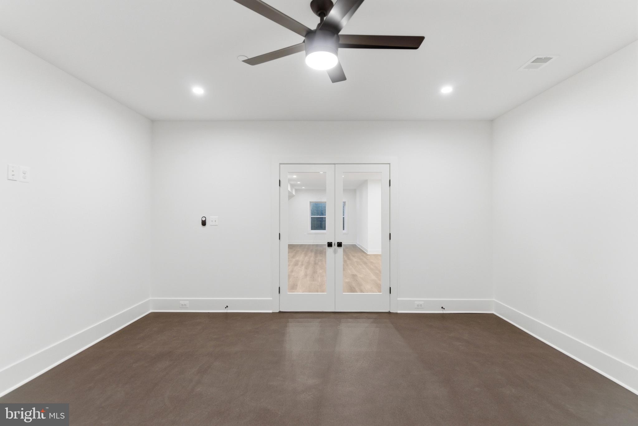 LANDON WOODS - Residential