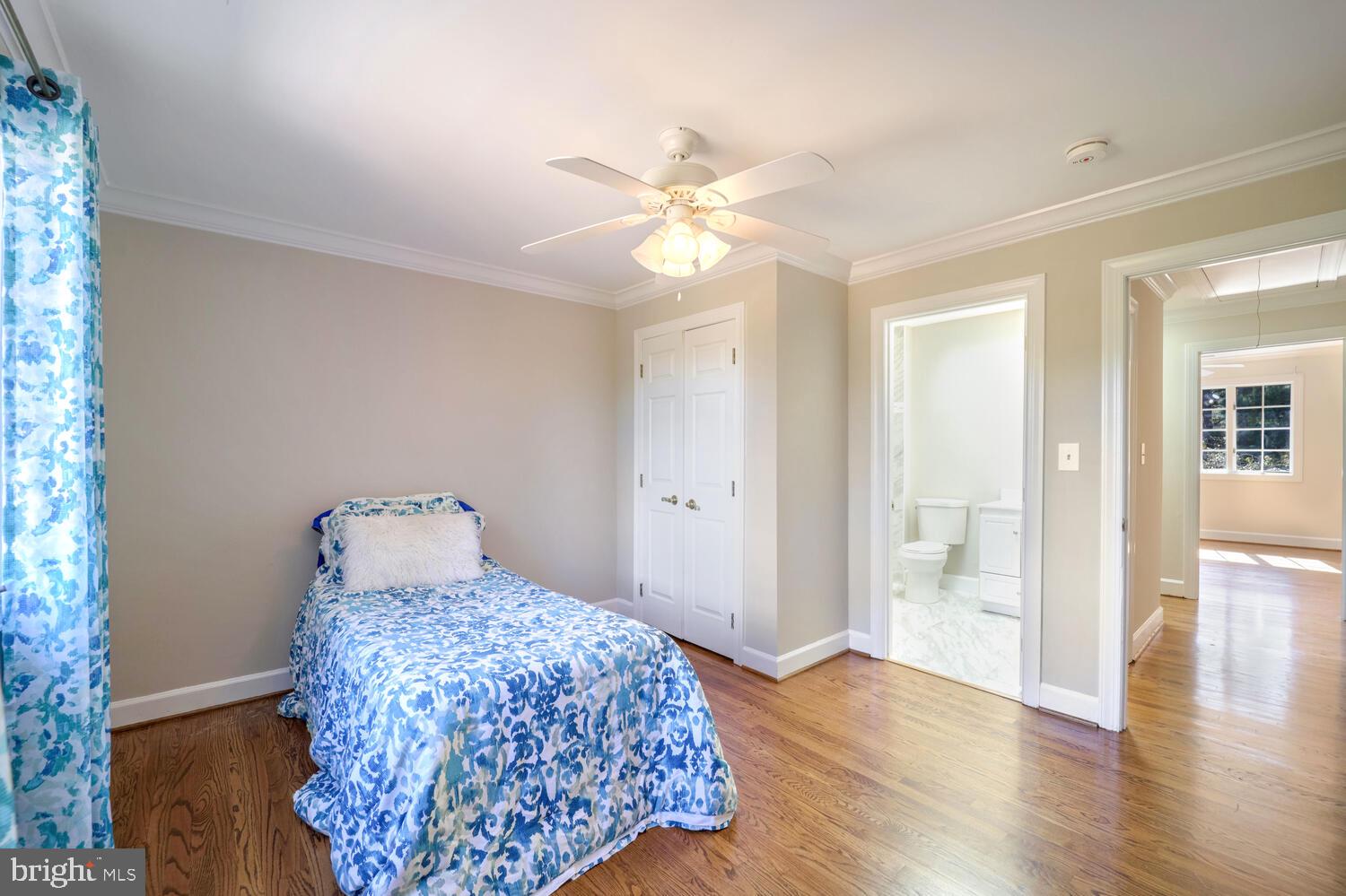 TWELVE HILLS - Residential