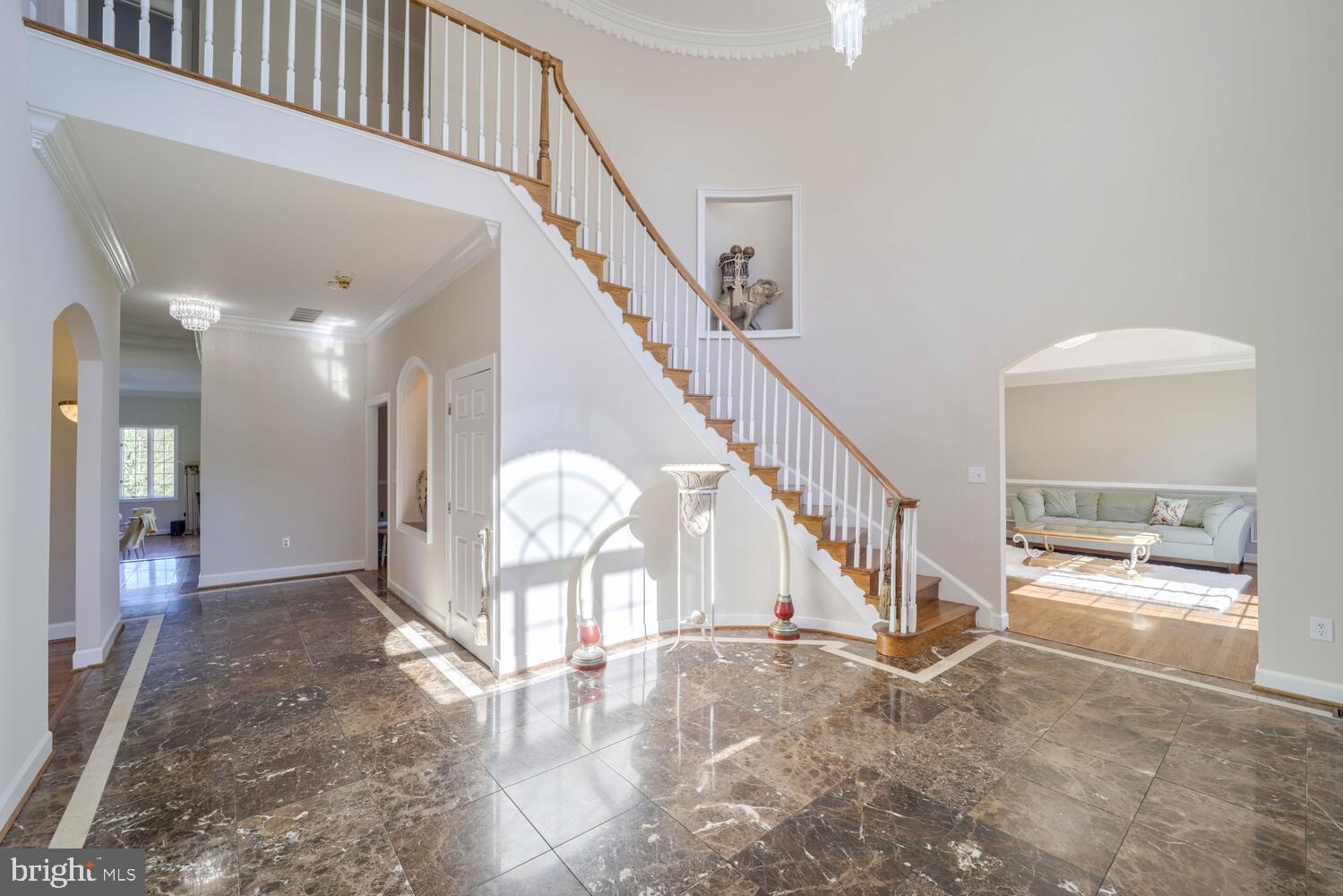 TWELVE HILLS - Residential