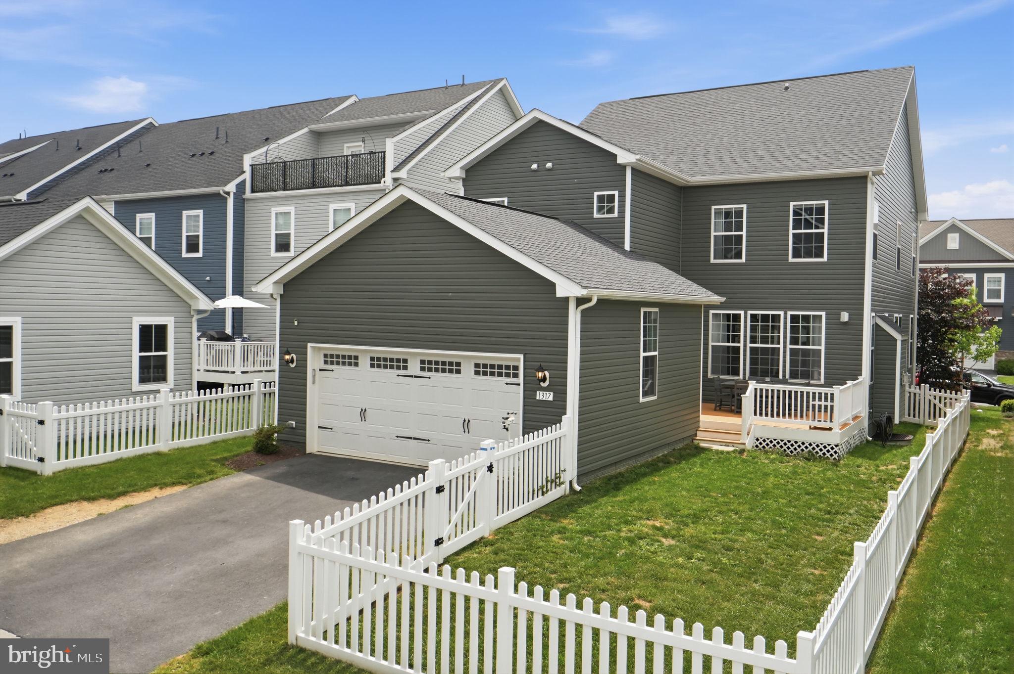 BRUNSWICK CROSSING - Residential
